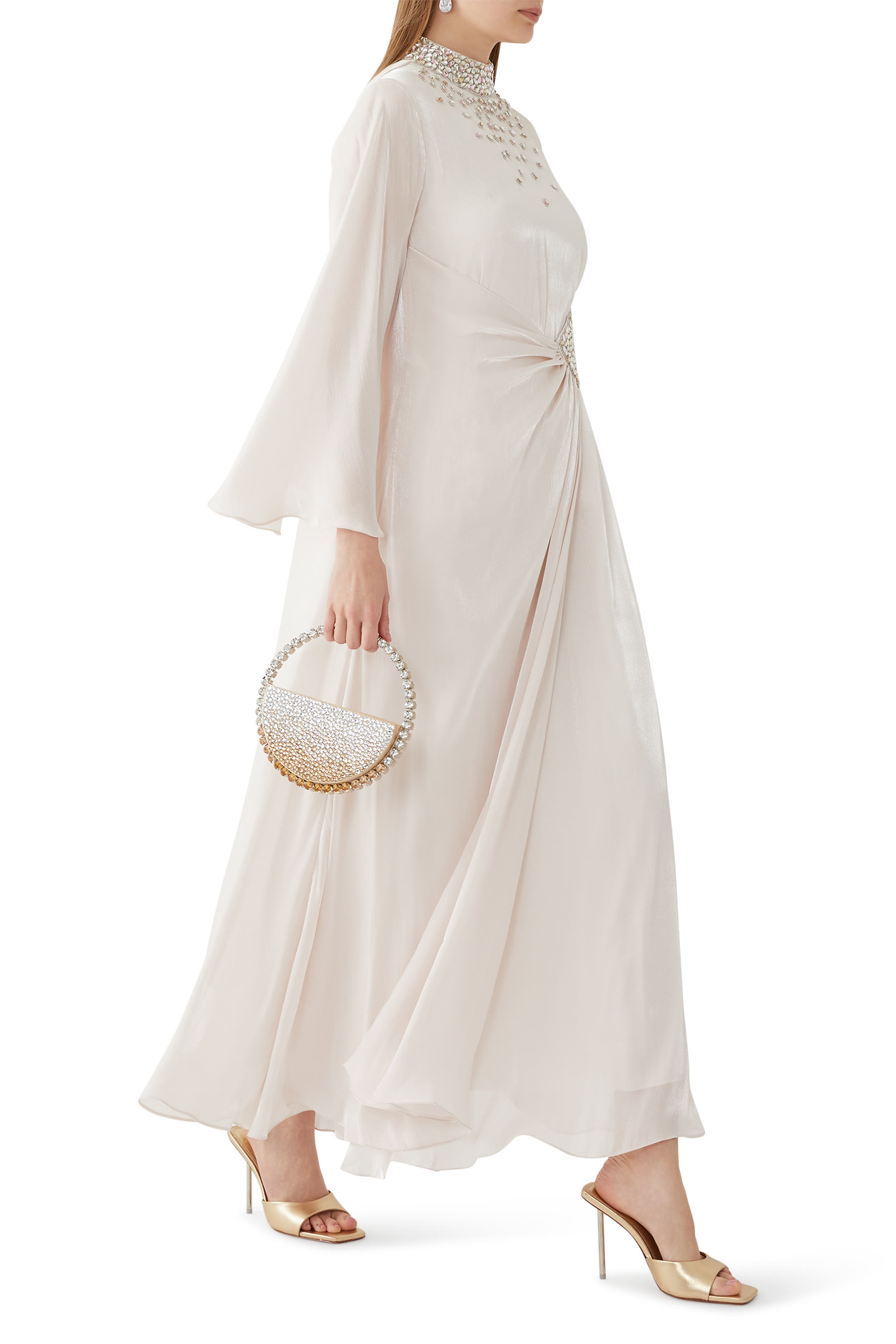 قفطان زوريا بالكريستال وياقة عالية