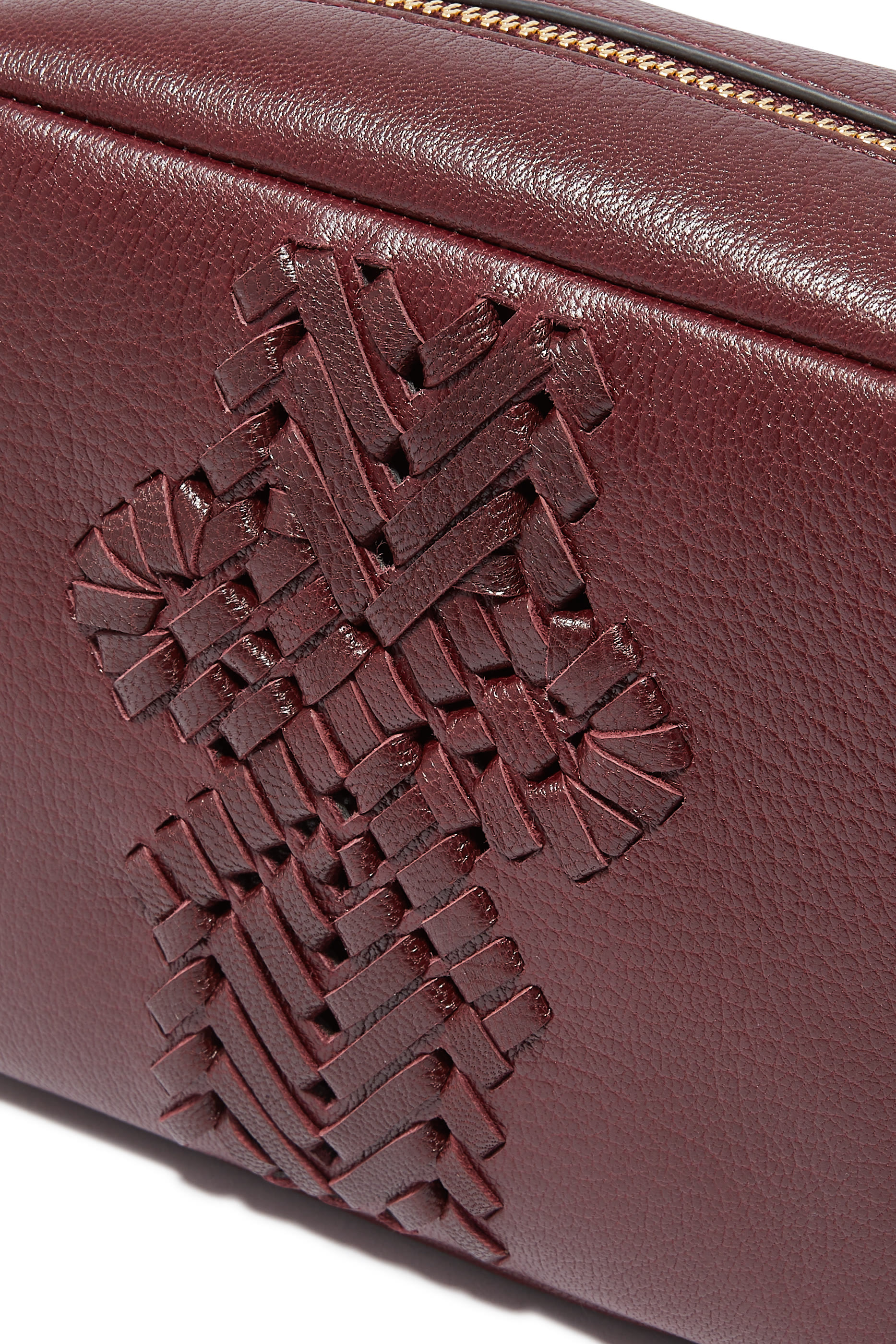 حقيبة كروس بودي نيسون بشرابات