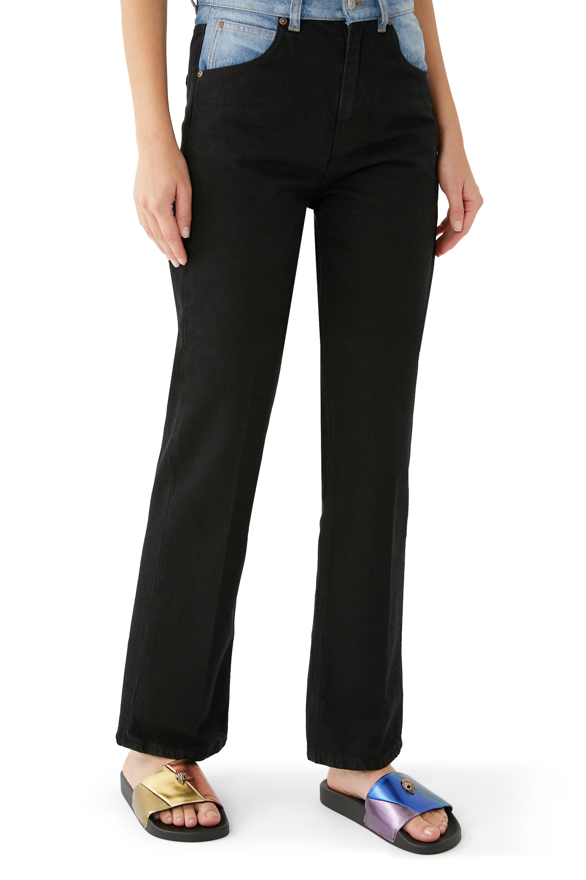 حذاء مينا سهل الإرتداء بشعار الماركة