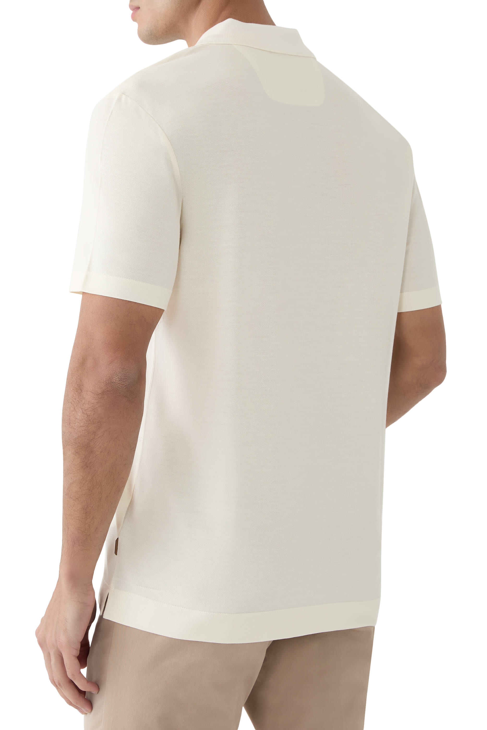 قميص بولو بأكمام قصيرة