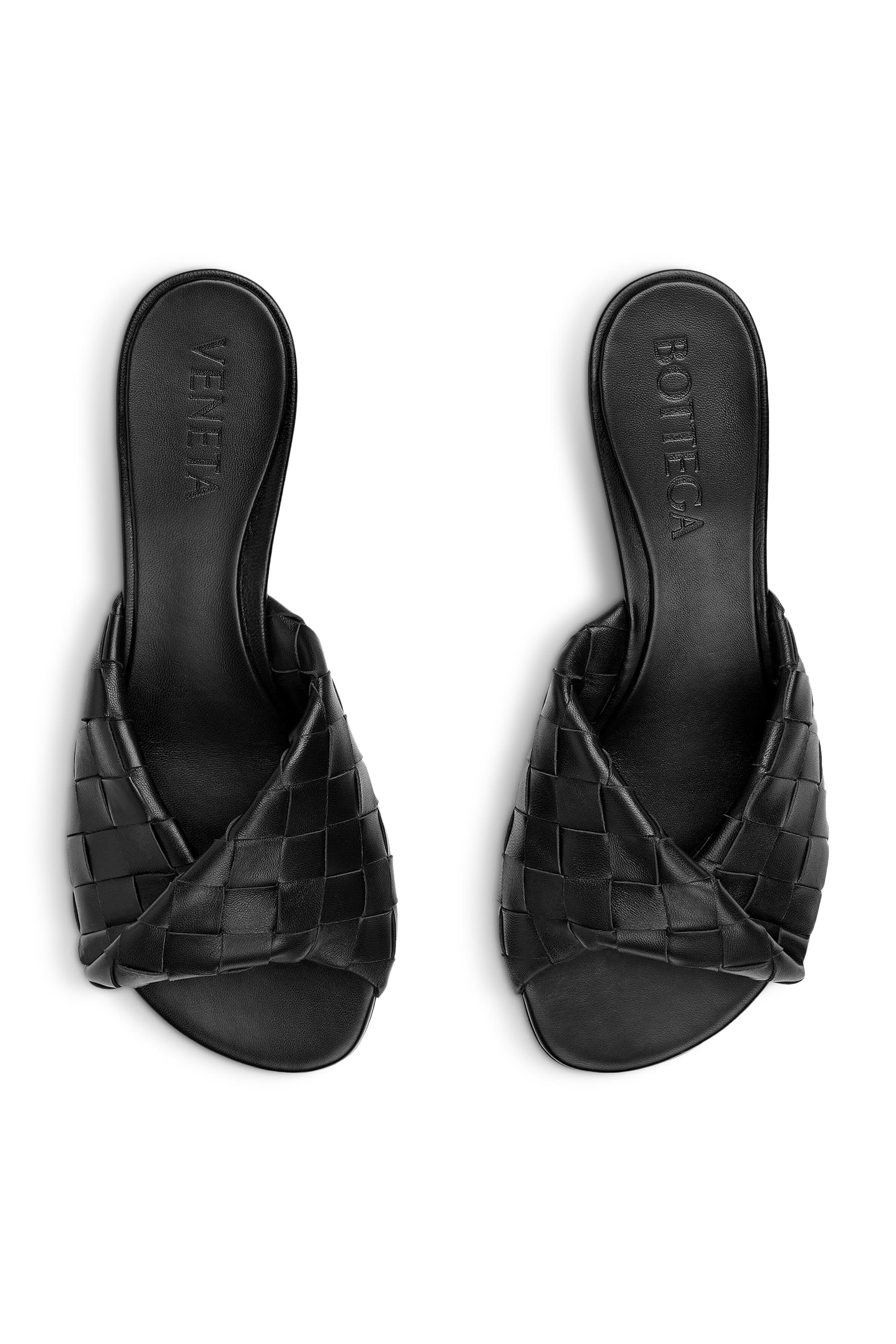 حذاء بلينك 50 مفتوح من الخلف