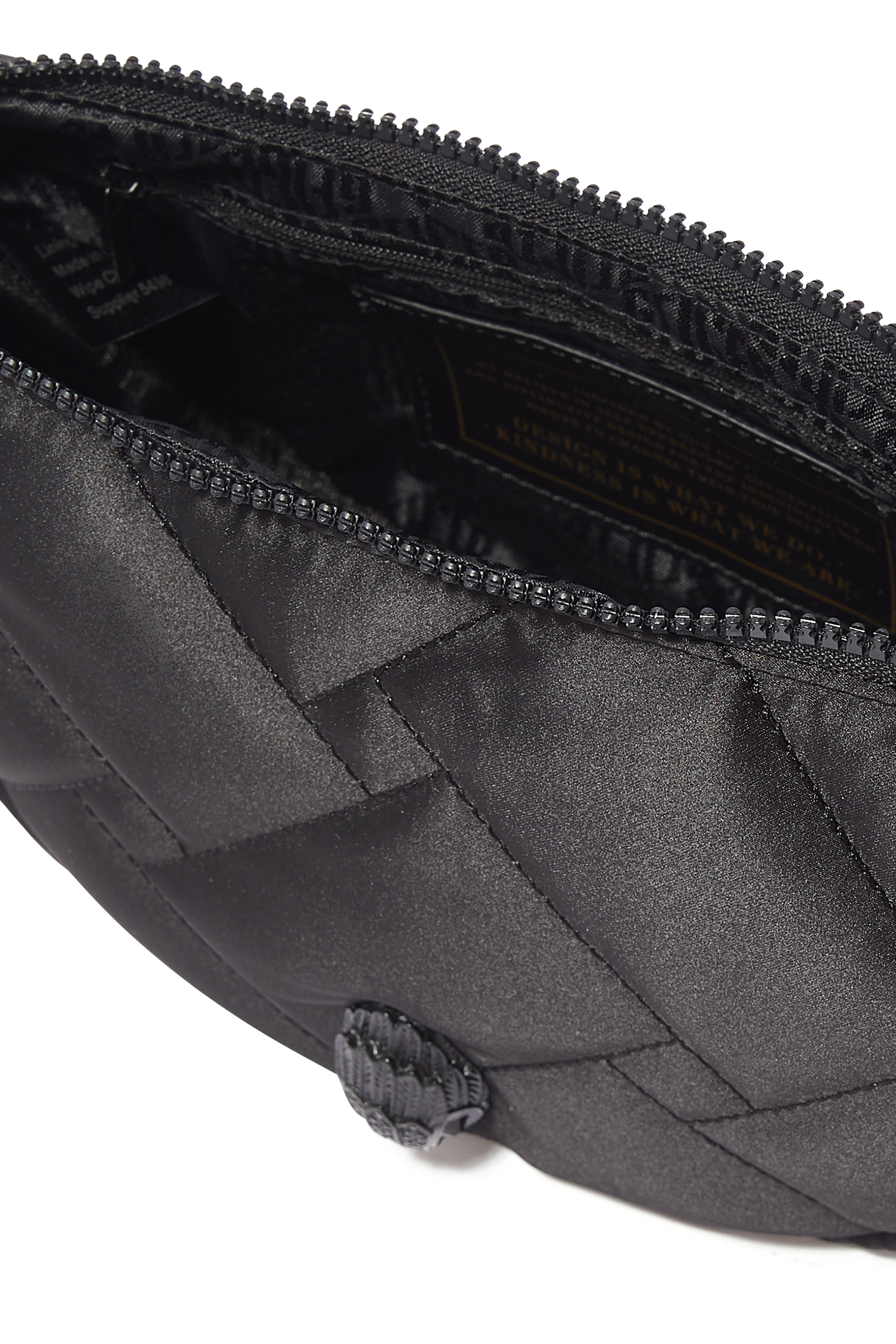 حقيبة كروس بودي بتصميم مقوس