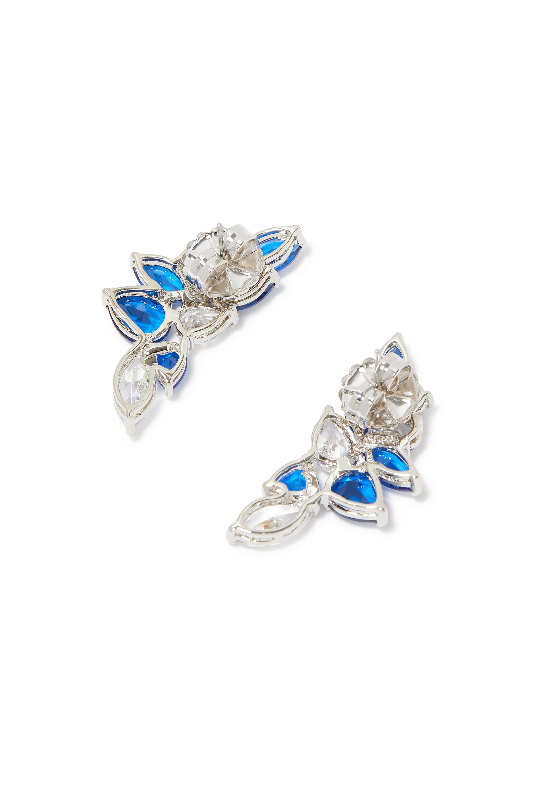 أقراط بتصميم هلال مرصعة بالزمرد وأحجار زركونيا مكعبة بأشكال مختلفة