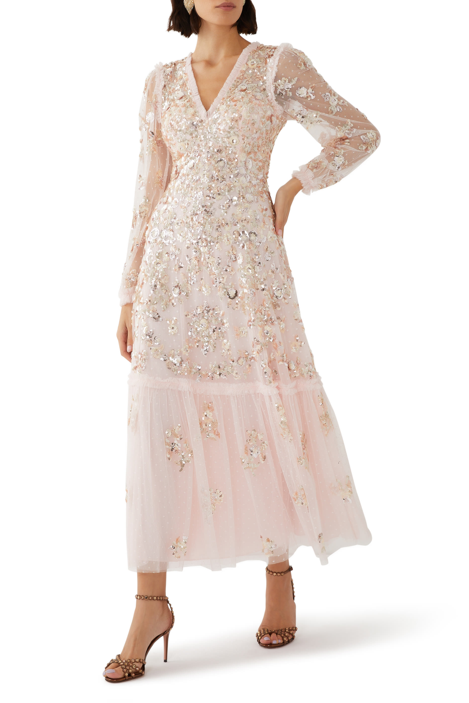 فستان متوسط الطول مطرز بترتر