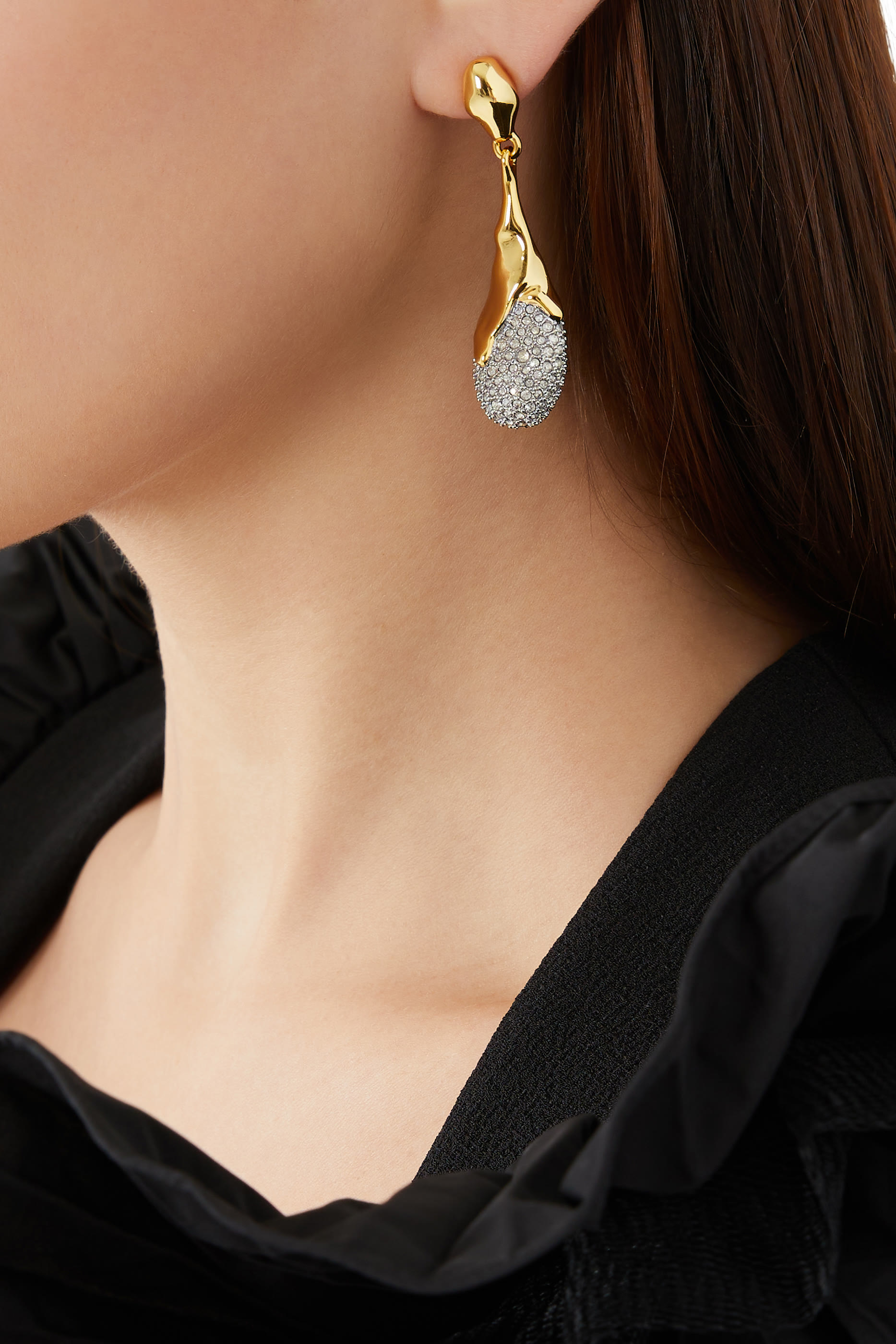 أقراط سولاناليس على شكل دمعة، مرصعة بكريستال، نحاس مطلي بذهب عيار 14