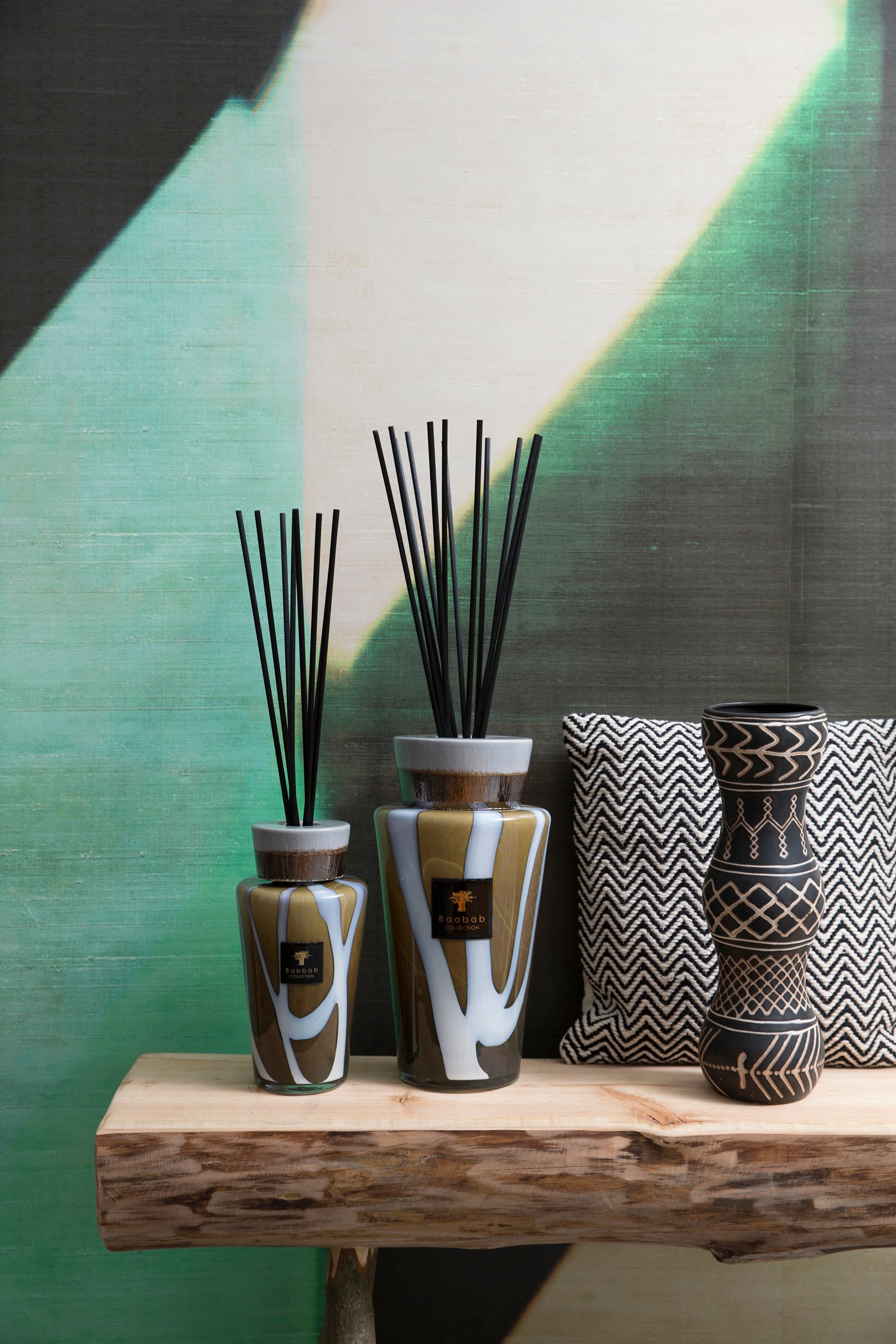 زجاجة موزع عطر توتم ستونز أجيت فخمة بحجم متوسط