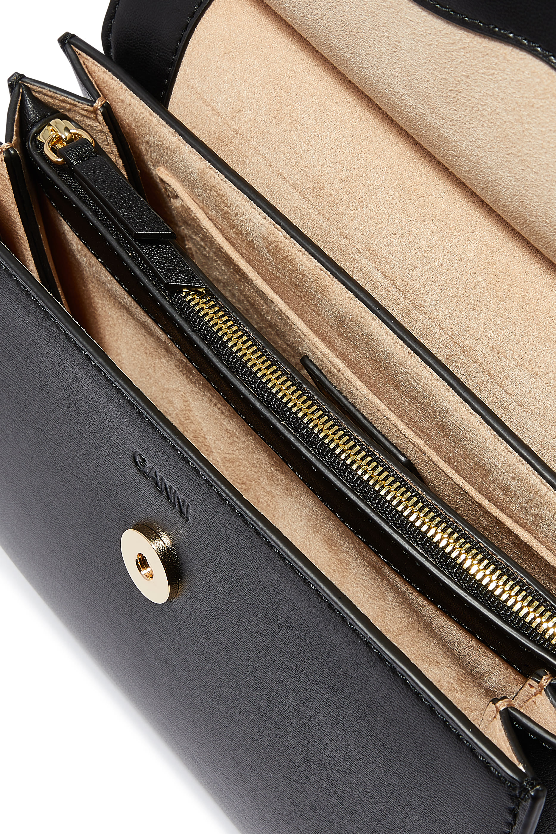 حقيبة ابو-جي صغيرة