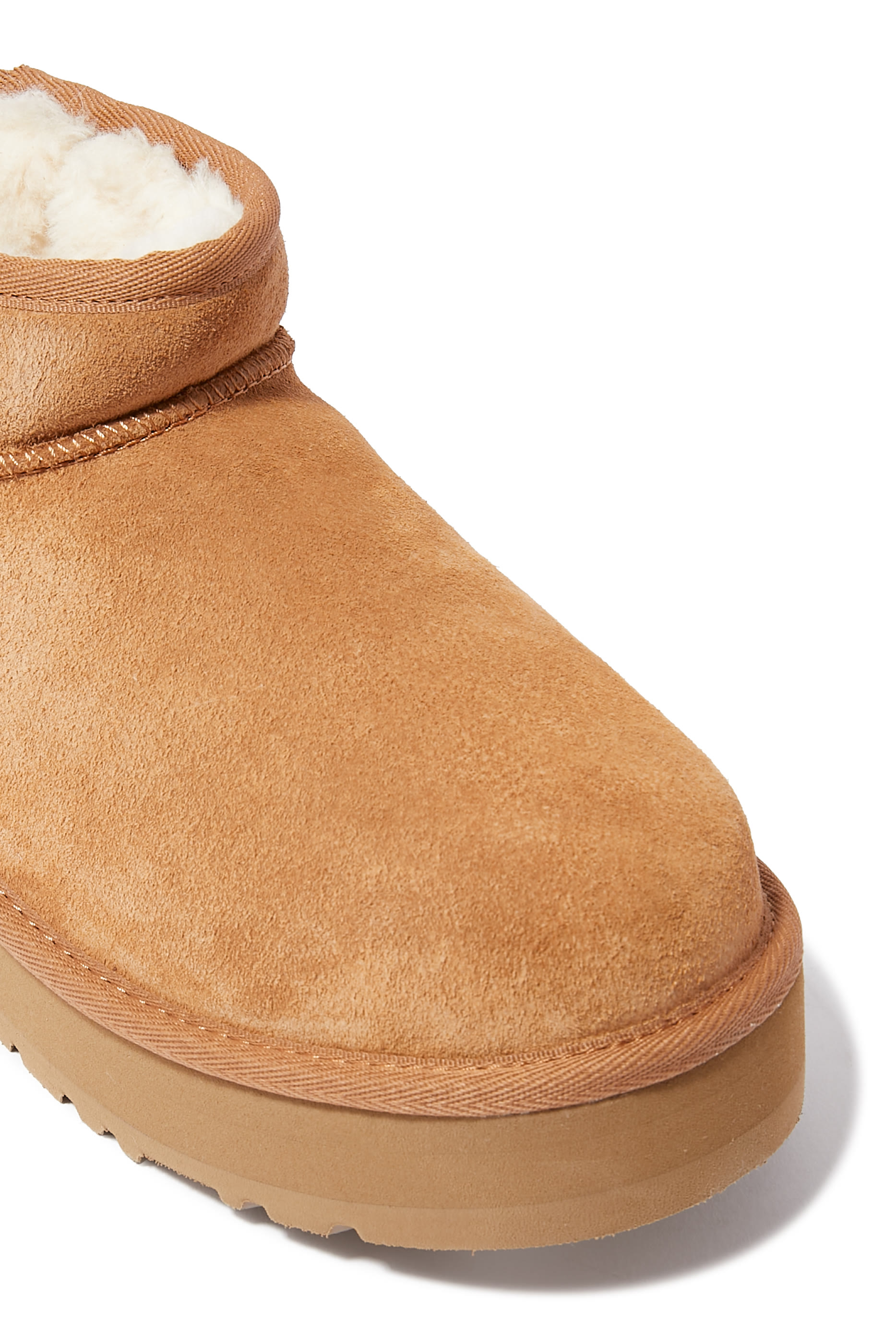 بوت كلاسيكي قصير للغاية بنعل سميك للأطفال