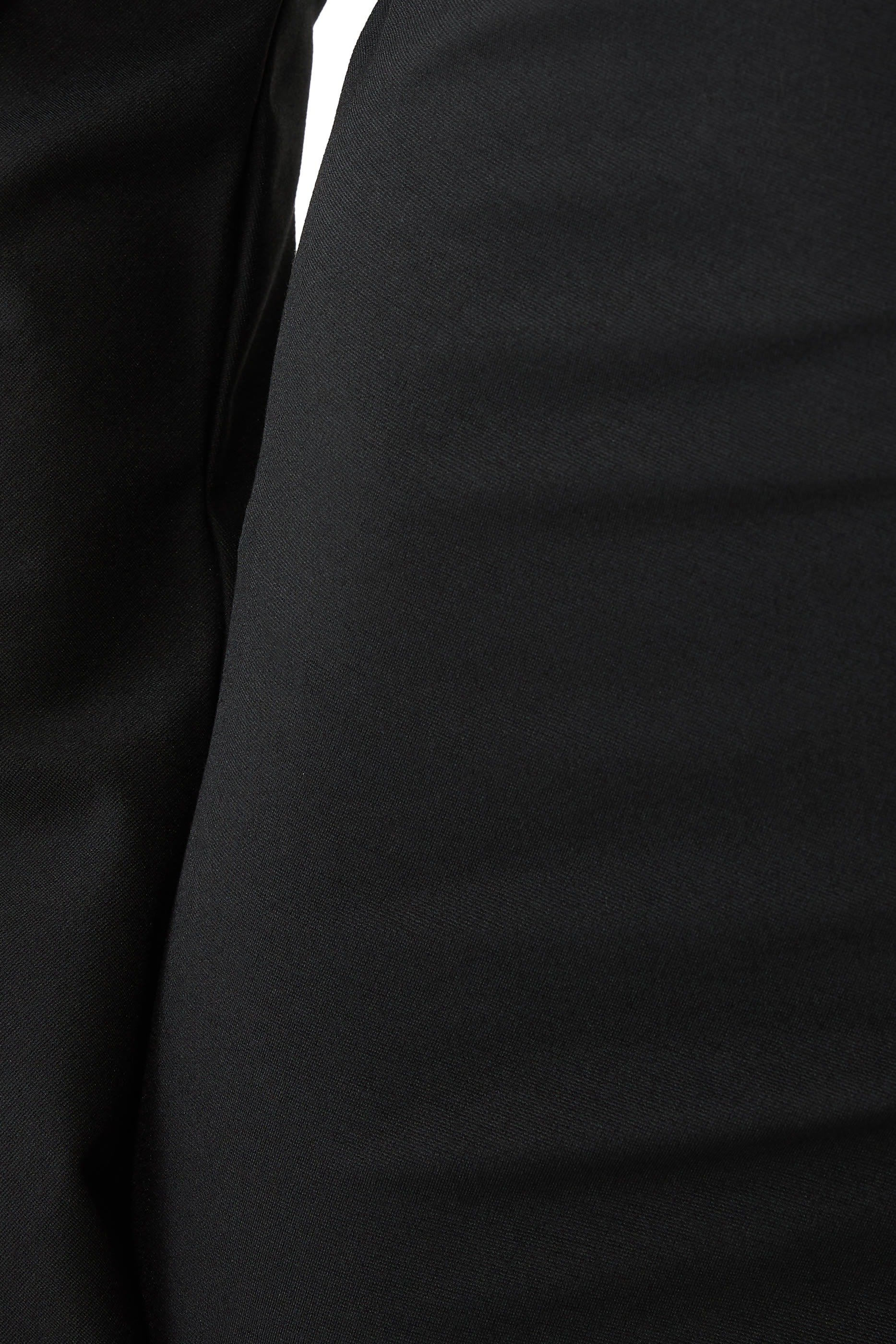 فستان بتفاصيل بتصميم ملفوف جيرسيه