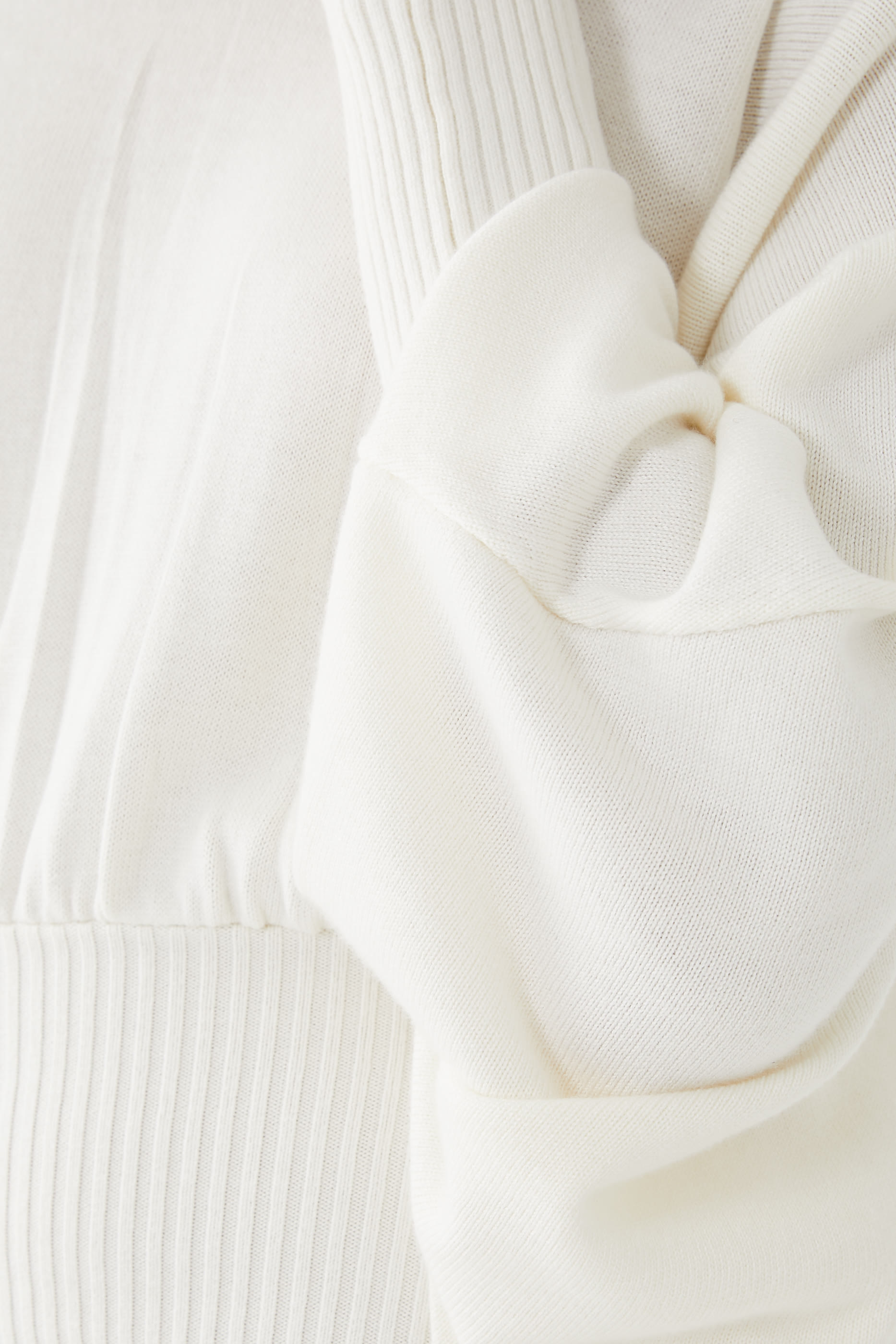 فستان ريزولوت بياقة عالية