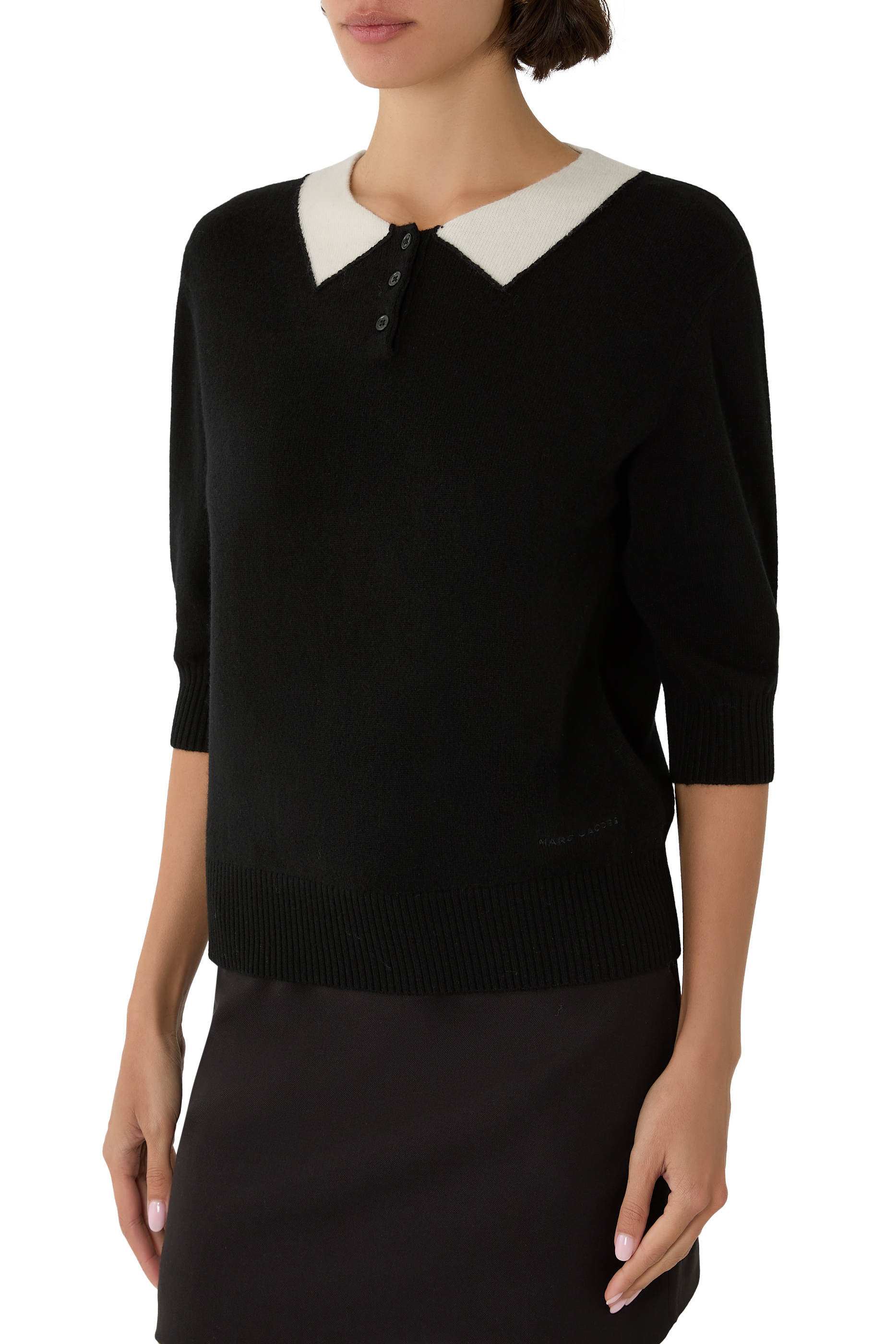 قميص بولو منسوج بتصميم خداع بصري