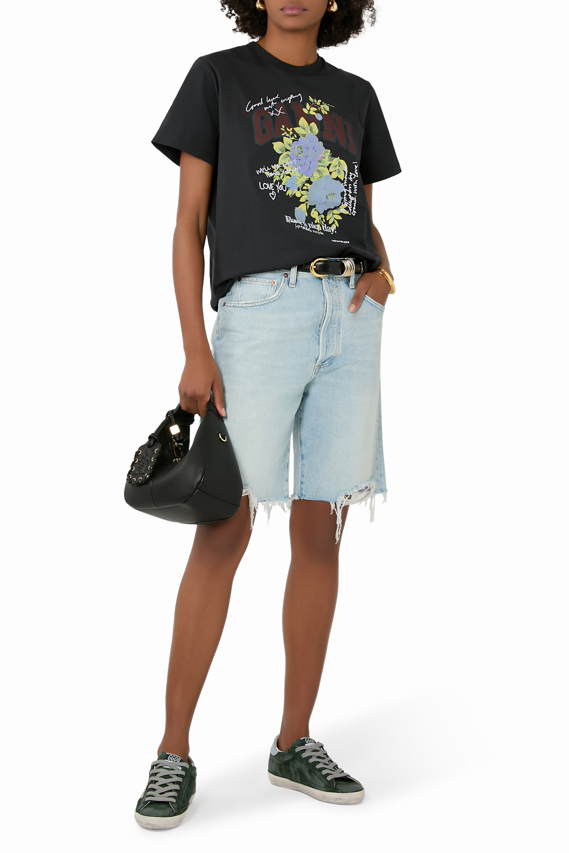 تيشيرت بطبعة ورد