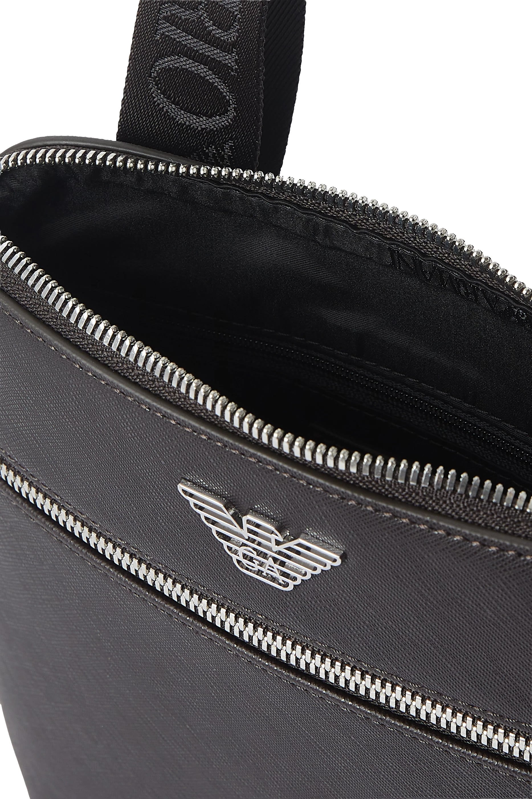 حقيبة كتف مسطحة اي في سي بحلية بشعار النسر جلد سافيانو