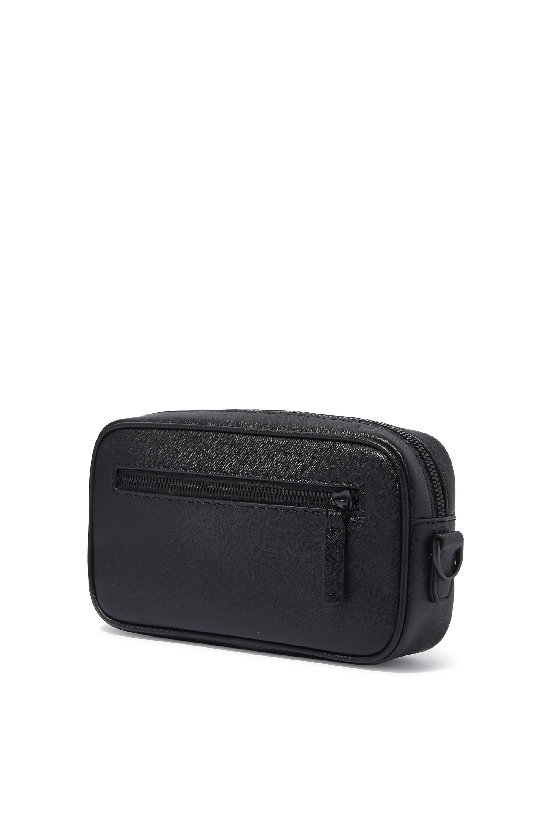 حقيبة سفر بشعار الماركة