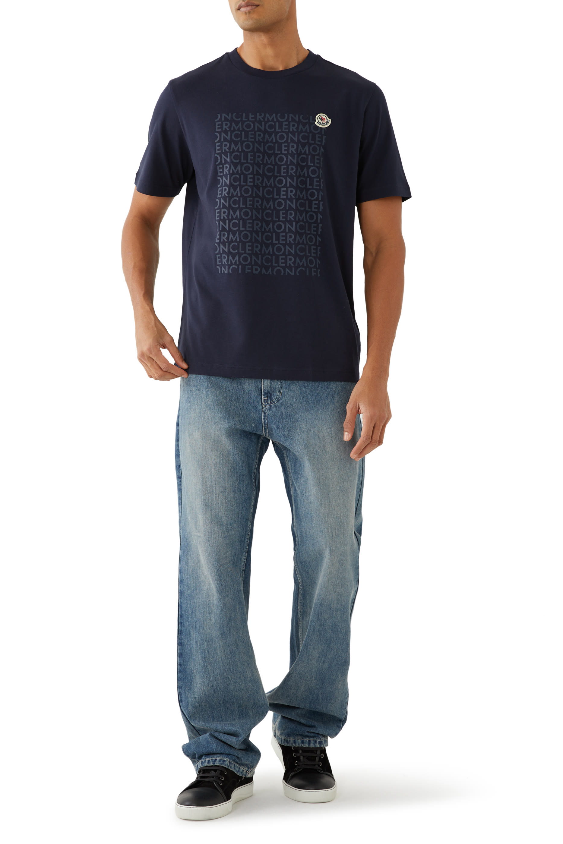 تيشيرت بنقشة شعار الماركة