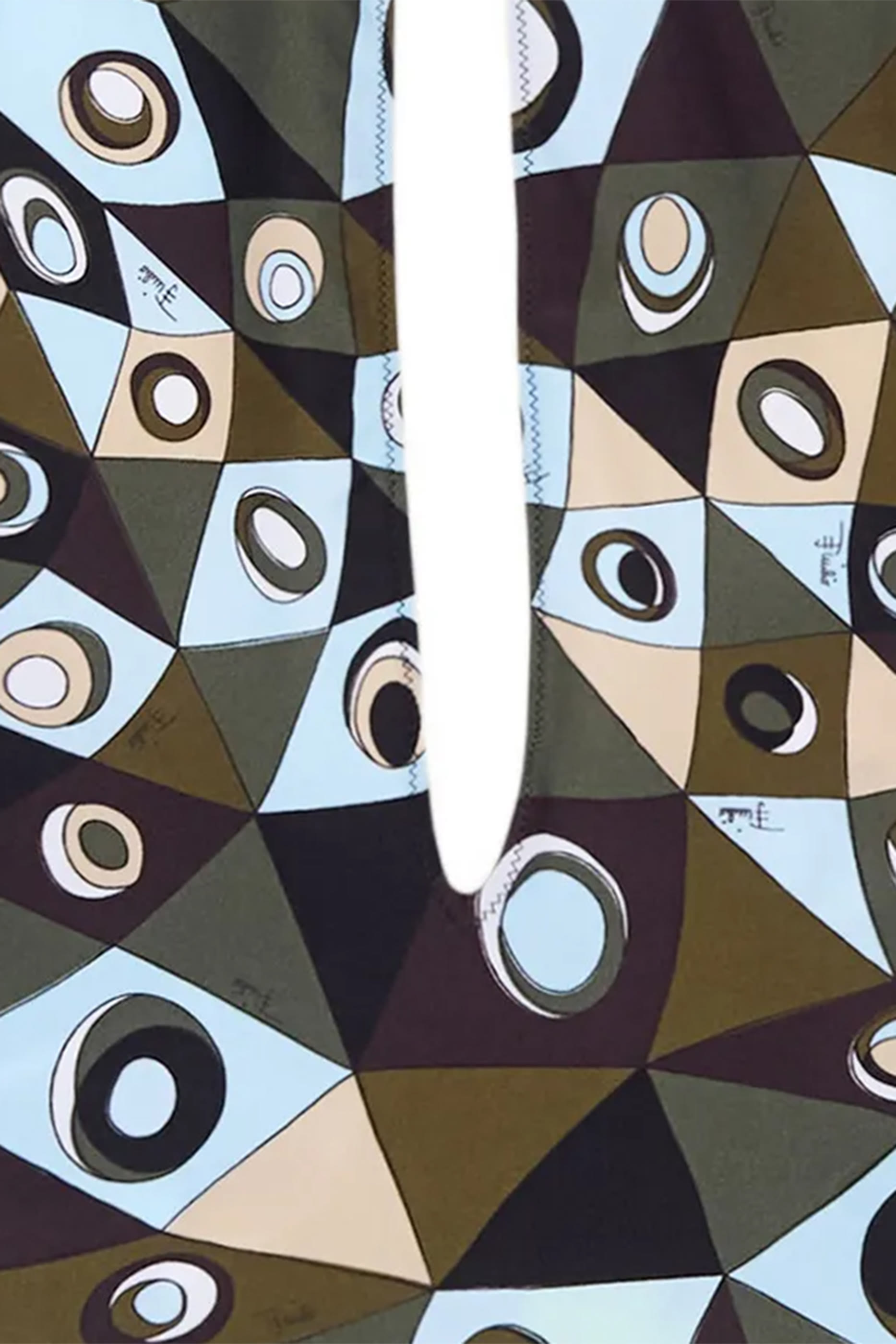 لباس سباحة بنقشة أوتشي