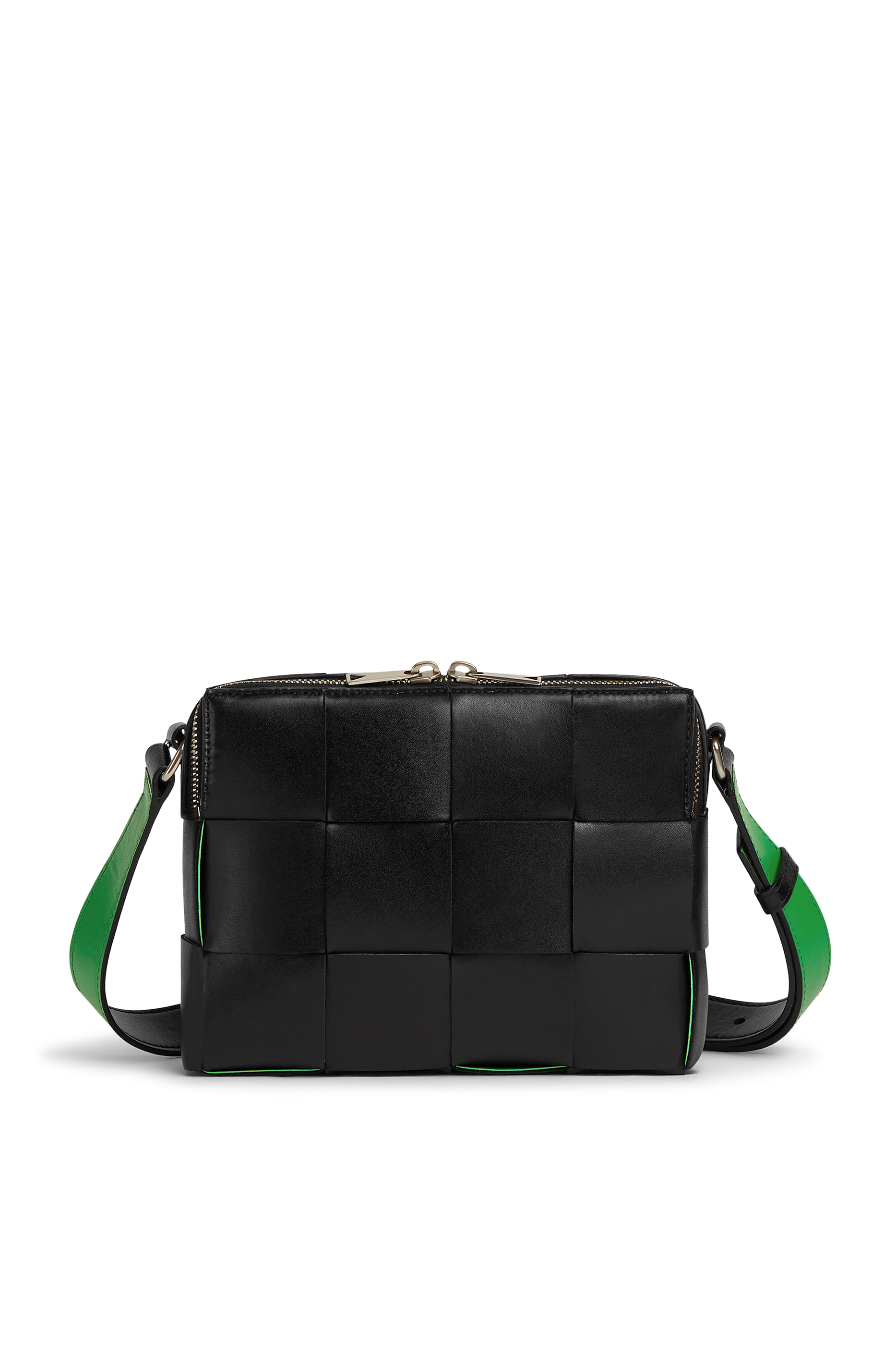 حقيبة كاسيت كاميرا