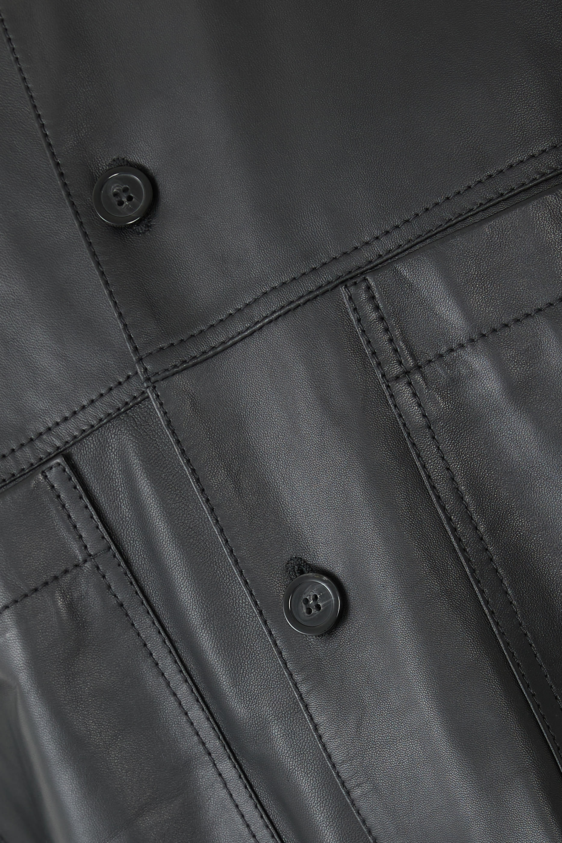 جاكيت بتصميم قميص خفيف جدا جلد غنم نابا