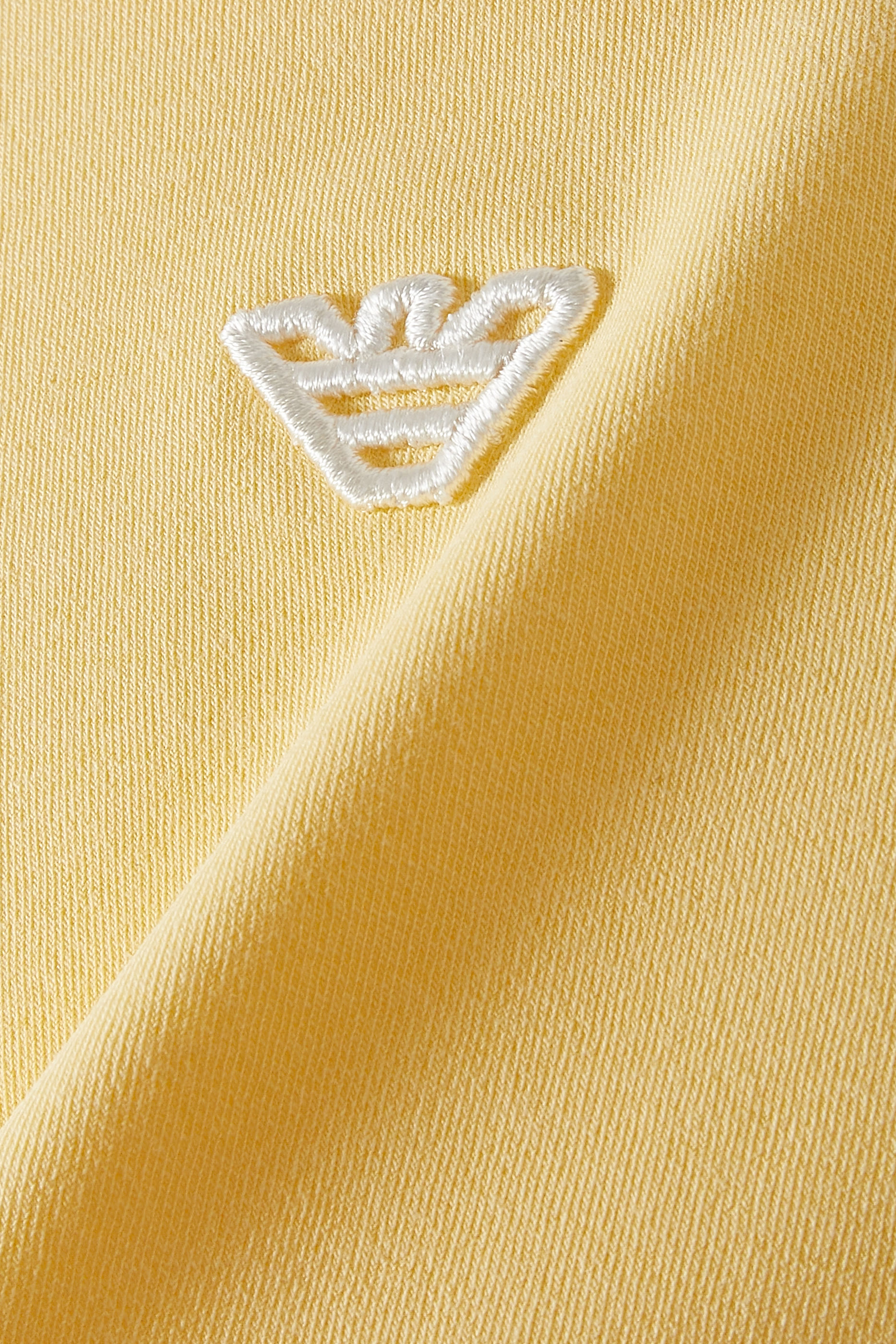 فستان بشعار الماركة وحواف صدفية للأطفال