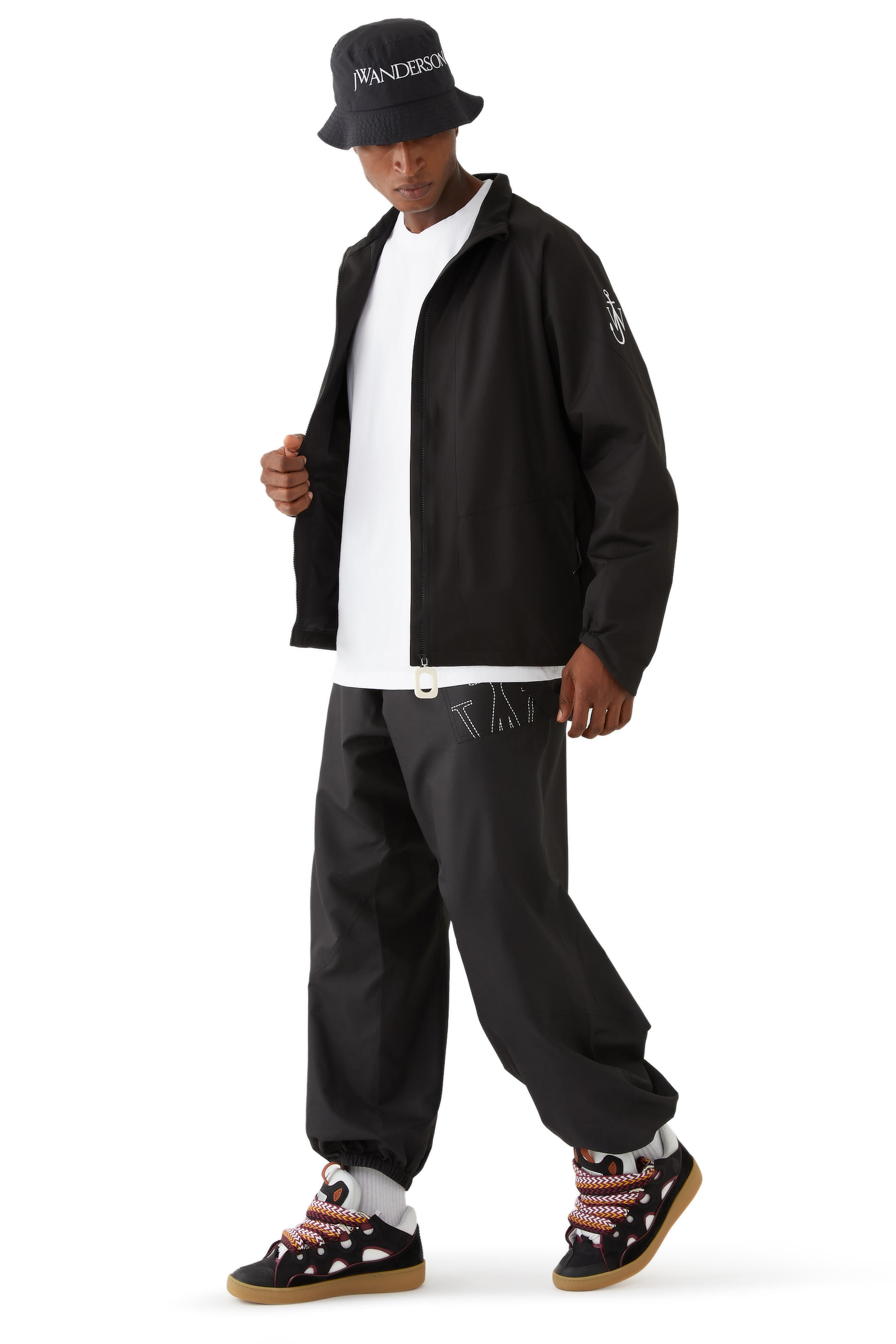 قبعة باكيت بشعار الماركة