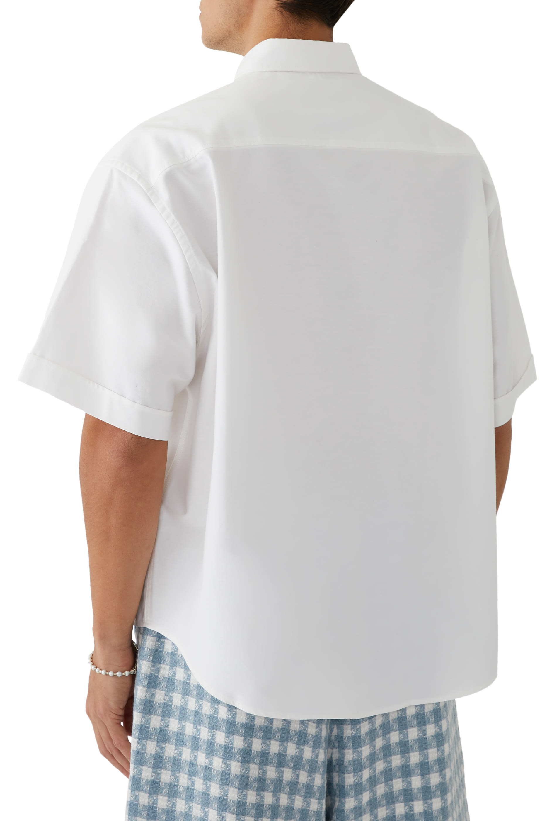 قميص بأكمام قصيرة قصة مربعة