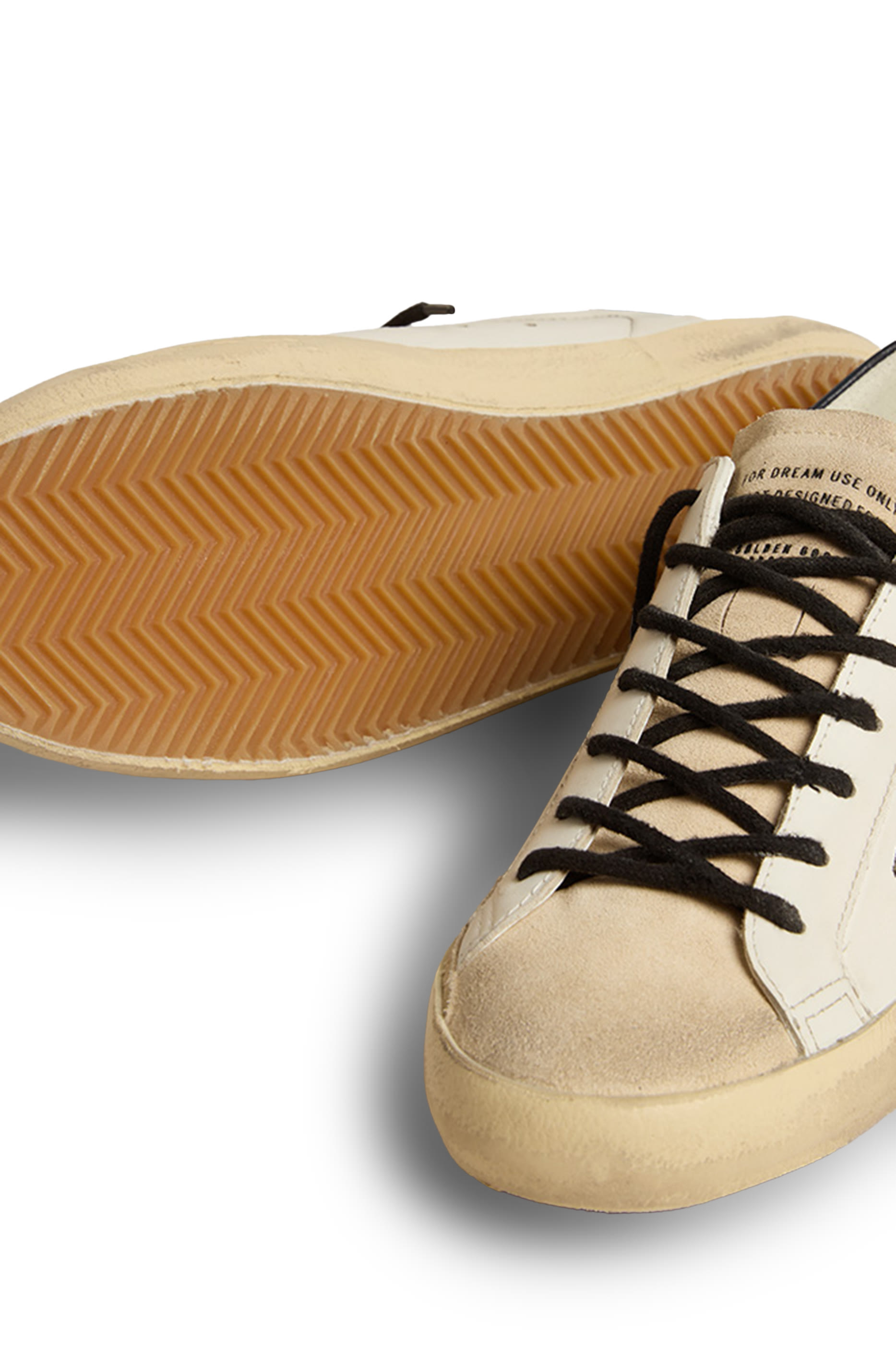 سنيكرز سوبر ستار جلد