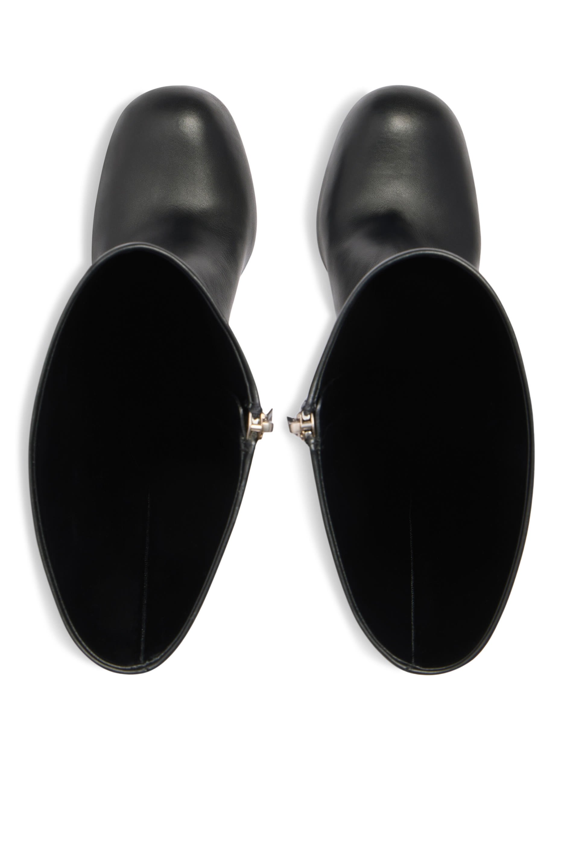 حذاء بوت فارغو 100