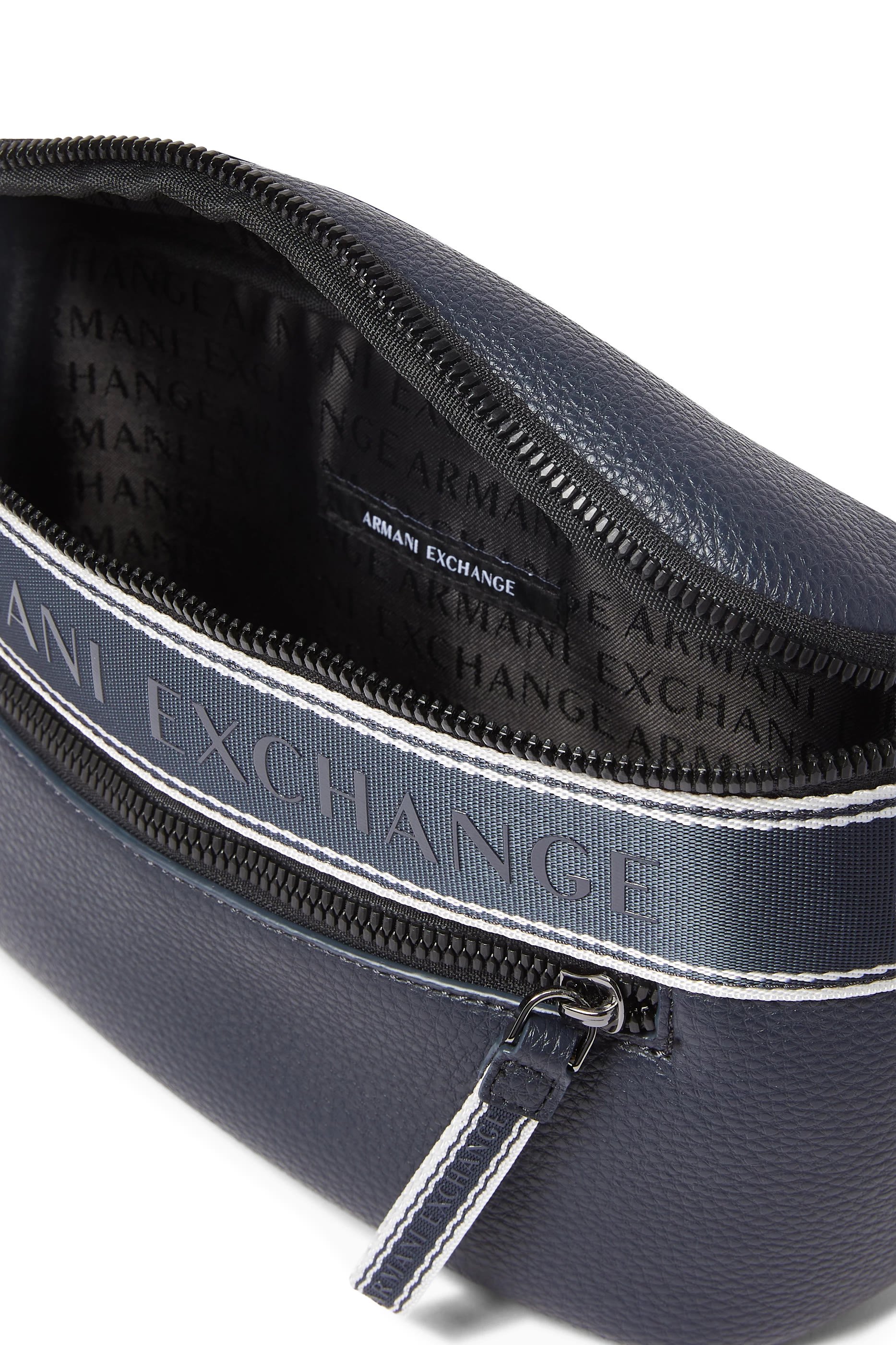 حافظة مستلزمات تجميل إيان