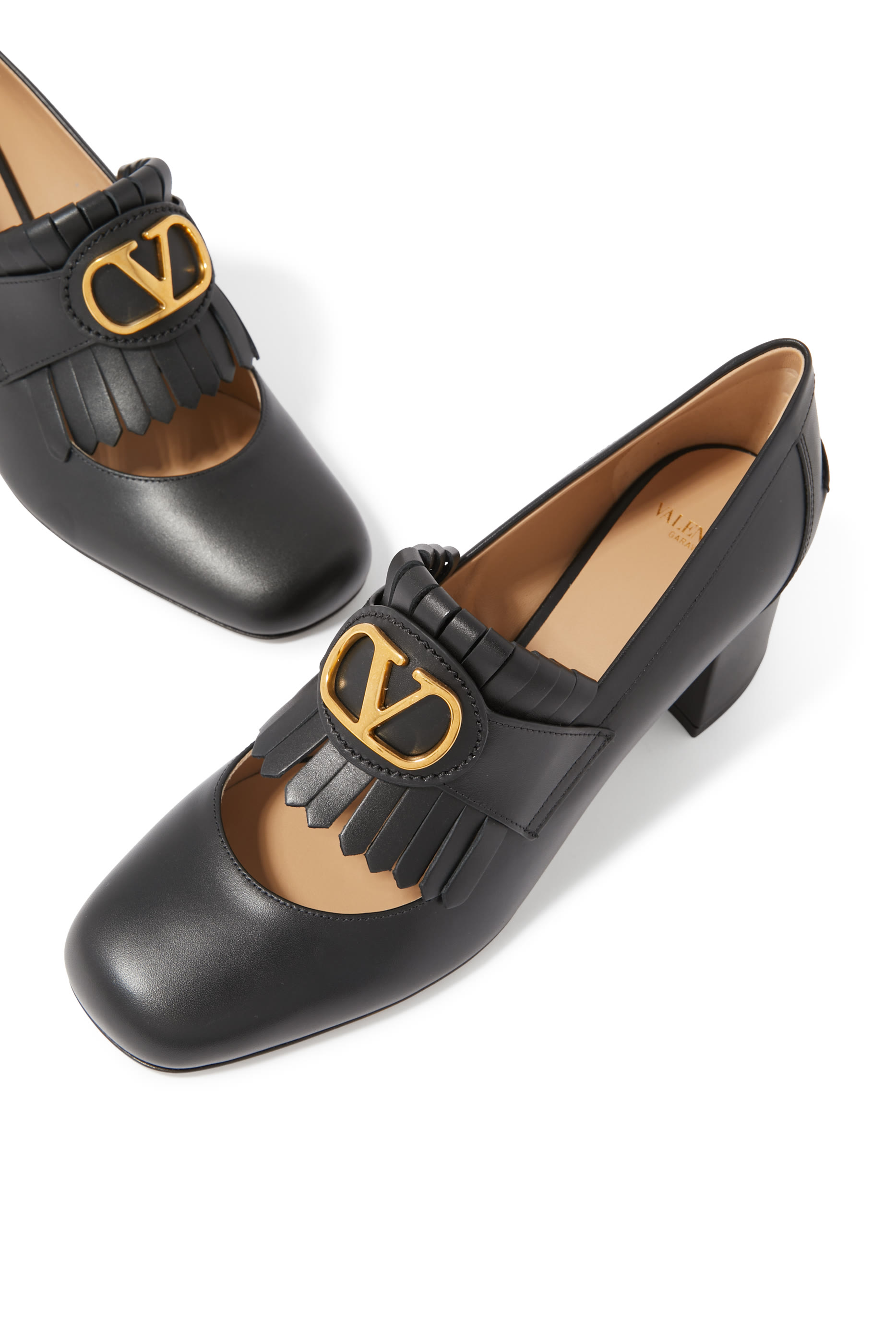 حذاء كلاسيكي  60 بشعار الماركة