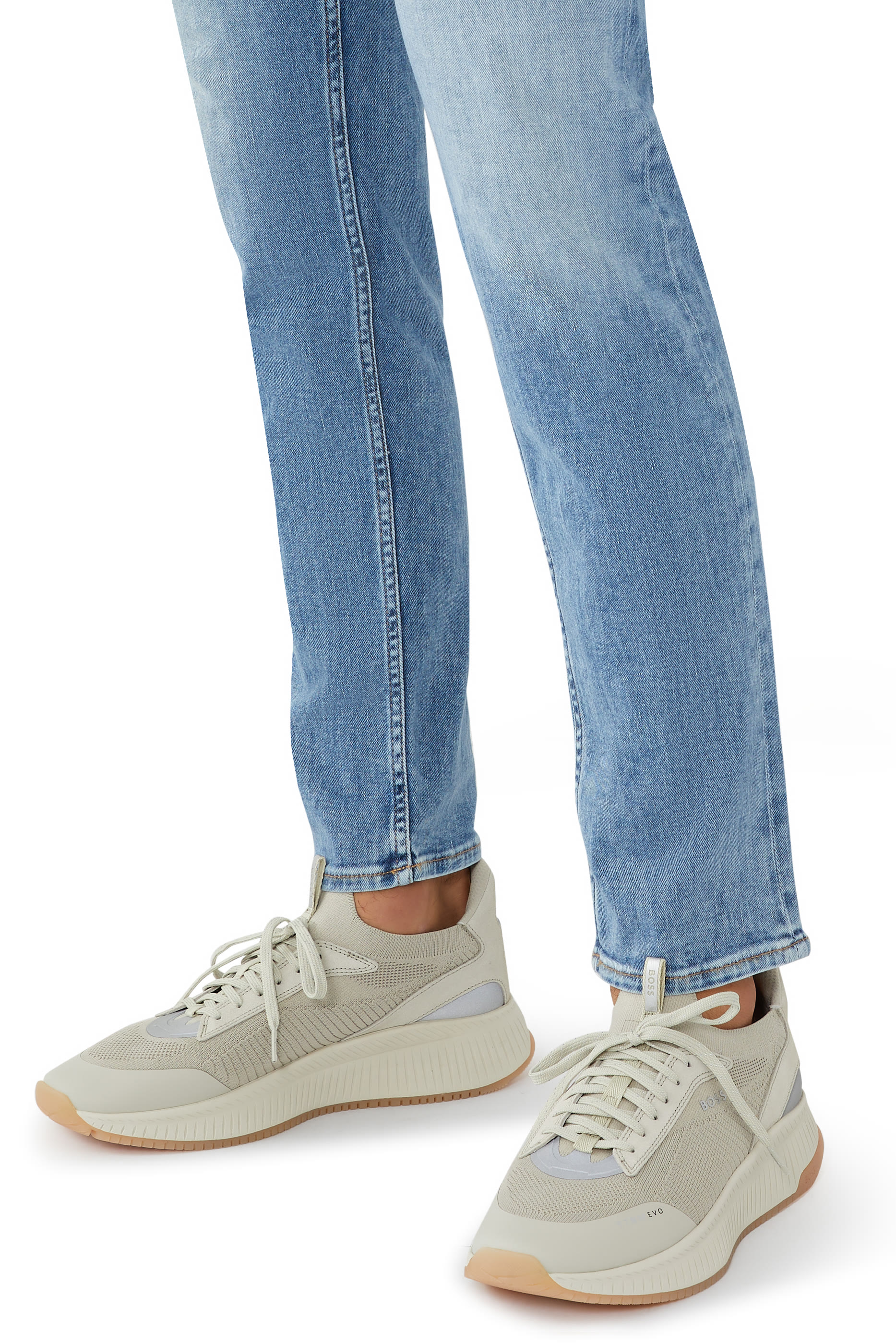 سنيكرز تي تي ان ام إفو منسوج بتصميم جورب