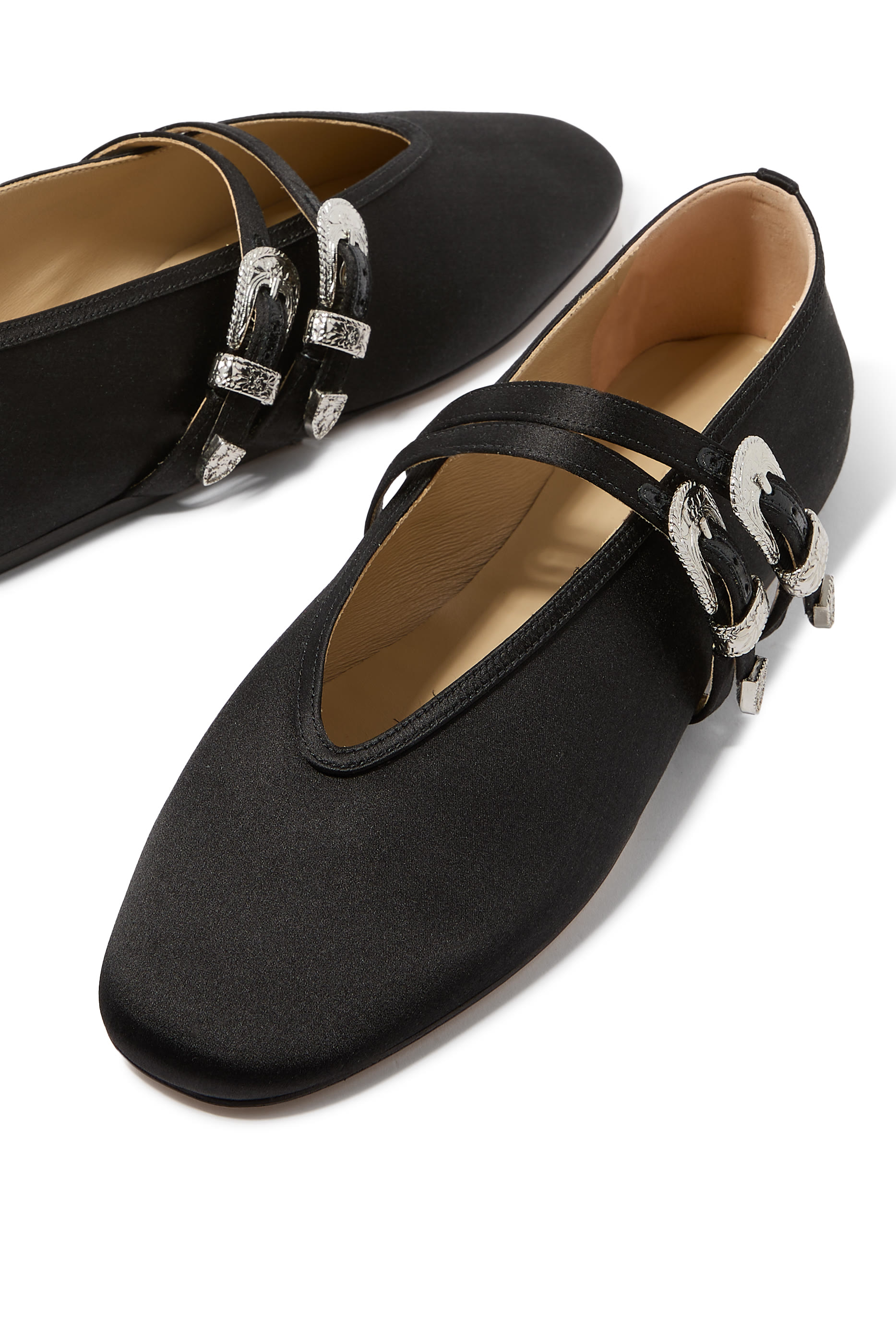 حذاء كلوديا سهل الارتداء