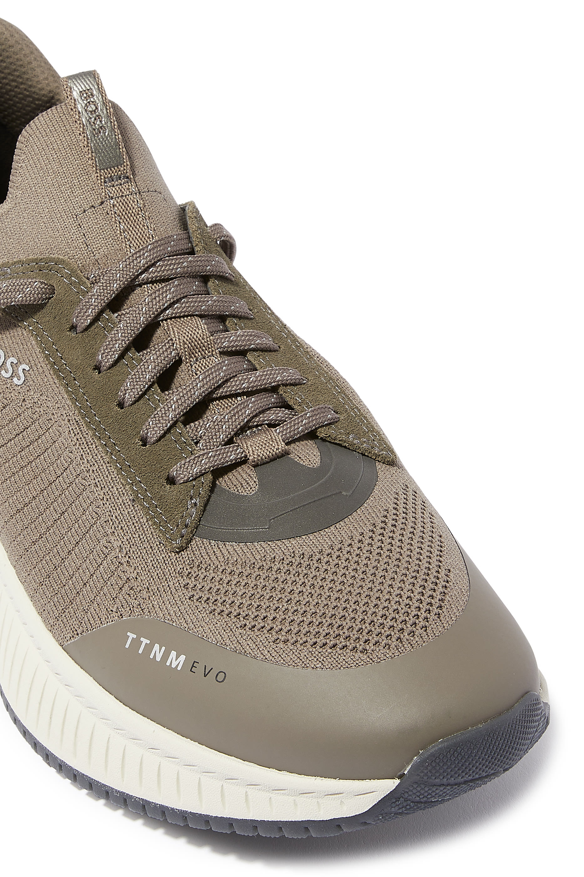 سنيكرز تي تي ان ام إفو سلون شمواه