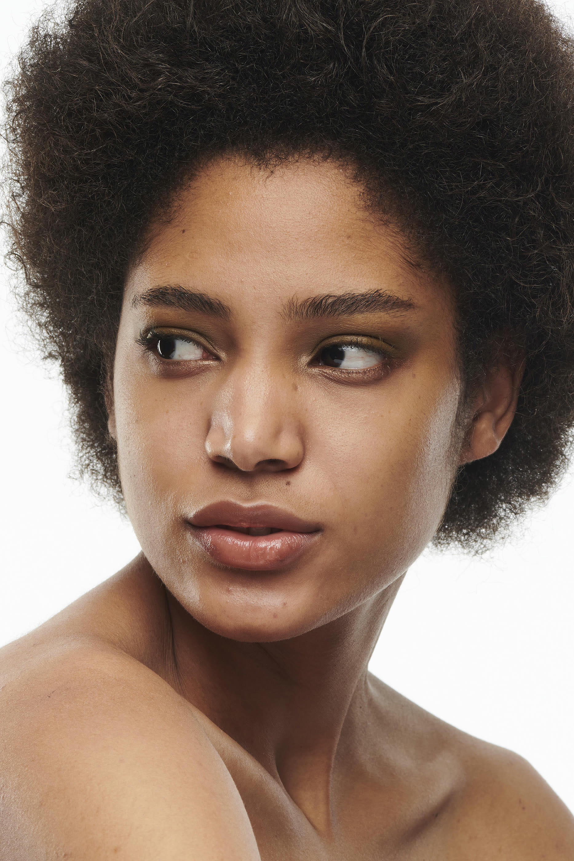 كريم أساس ستوديو راديانس بفاعلية السيروم&rlm;، 30 ملل