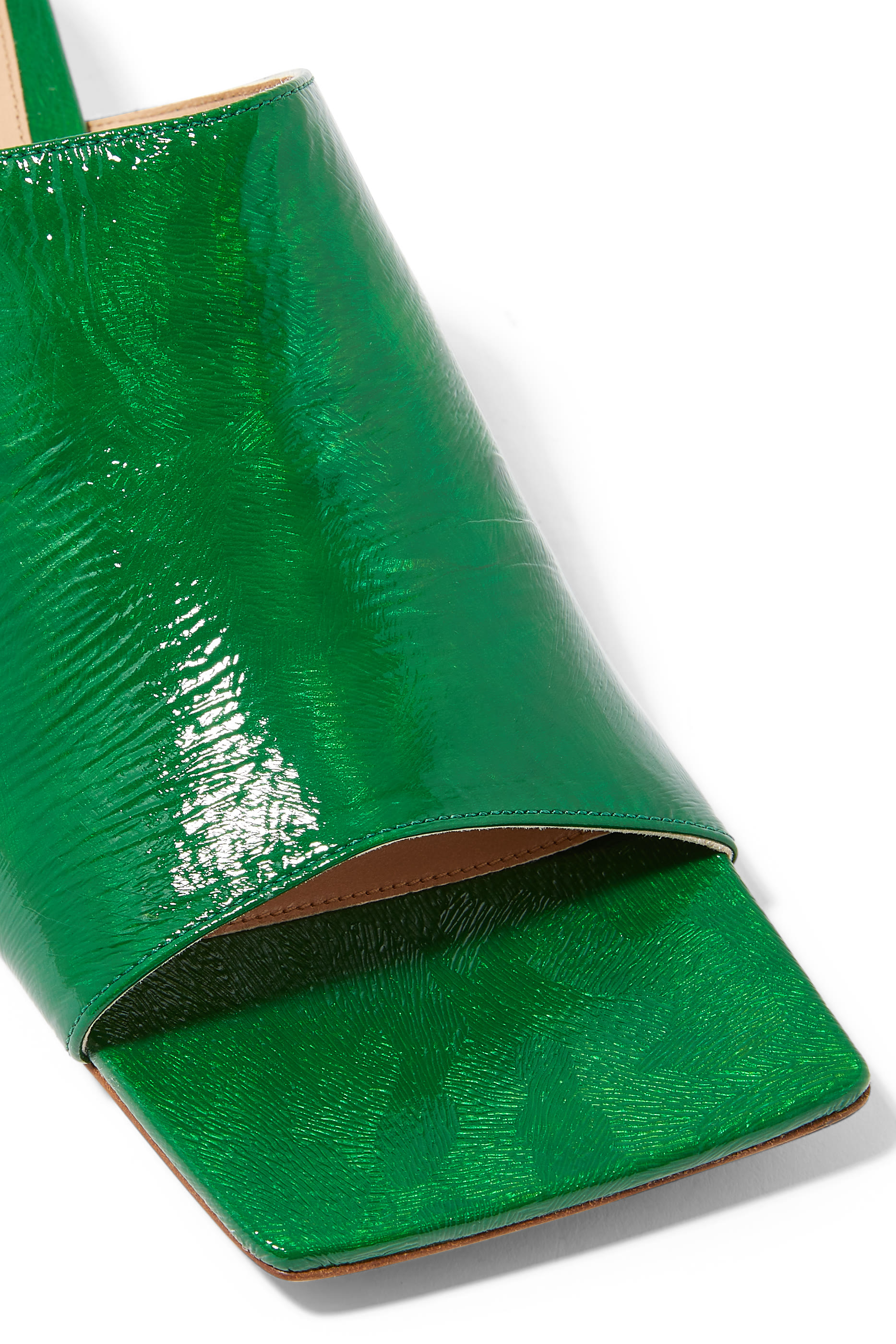 حذاء مفتوح من الخلف 40 جلد مطاطي بكعب متوسط الإرتفاع