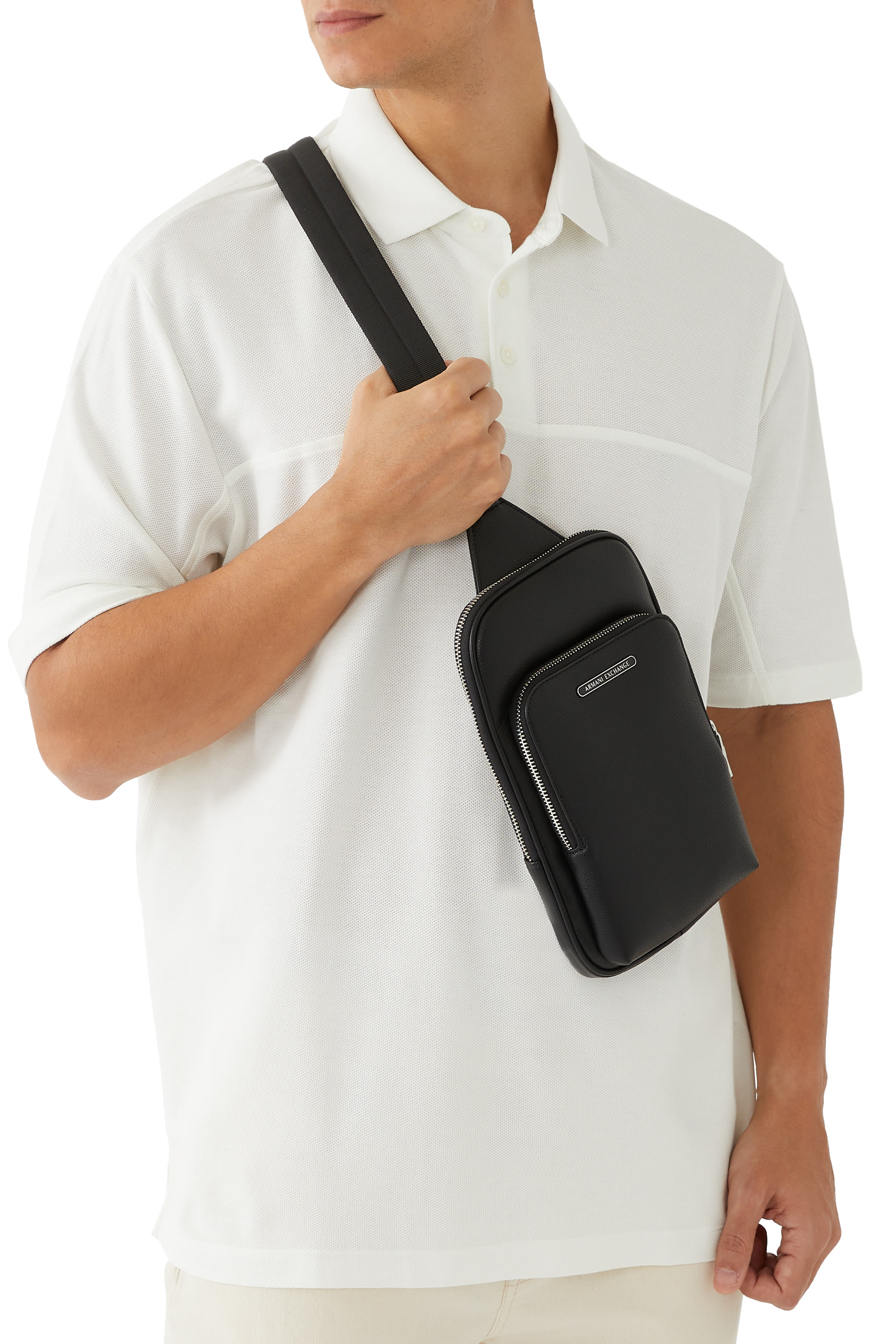 حقيبة ظهر بسحاب مزدوج وشعار الماركة