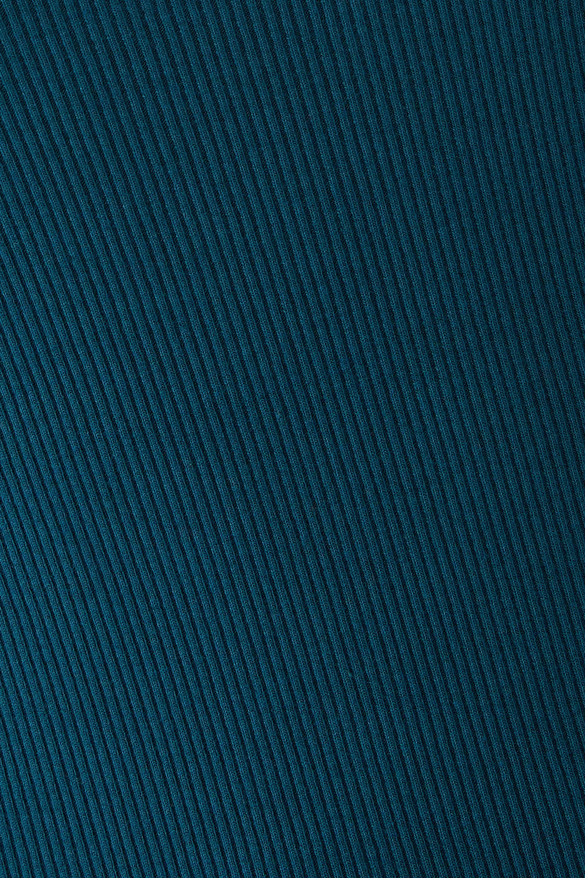 بودي سوت نيكا بياقة عميقة