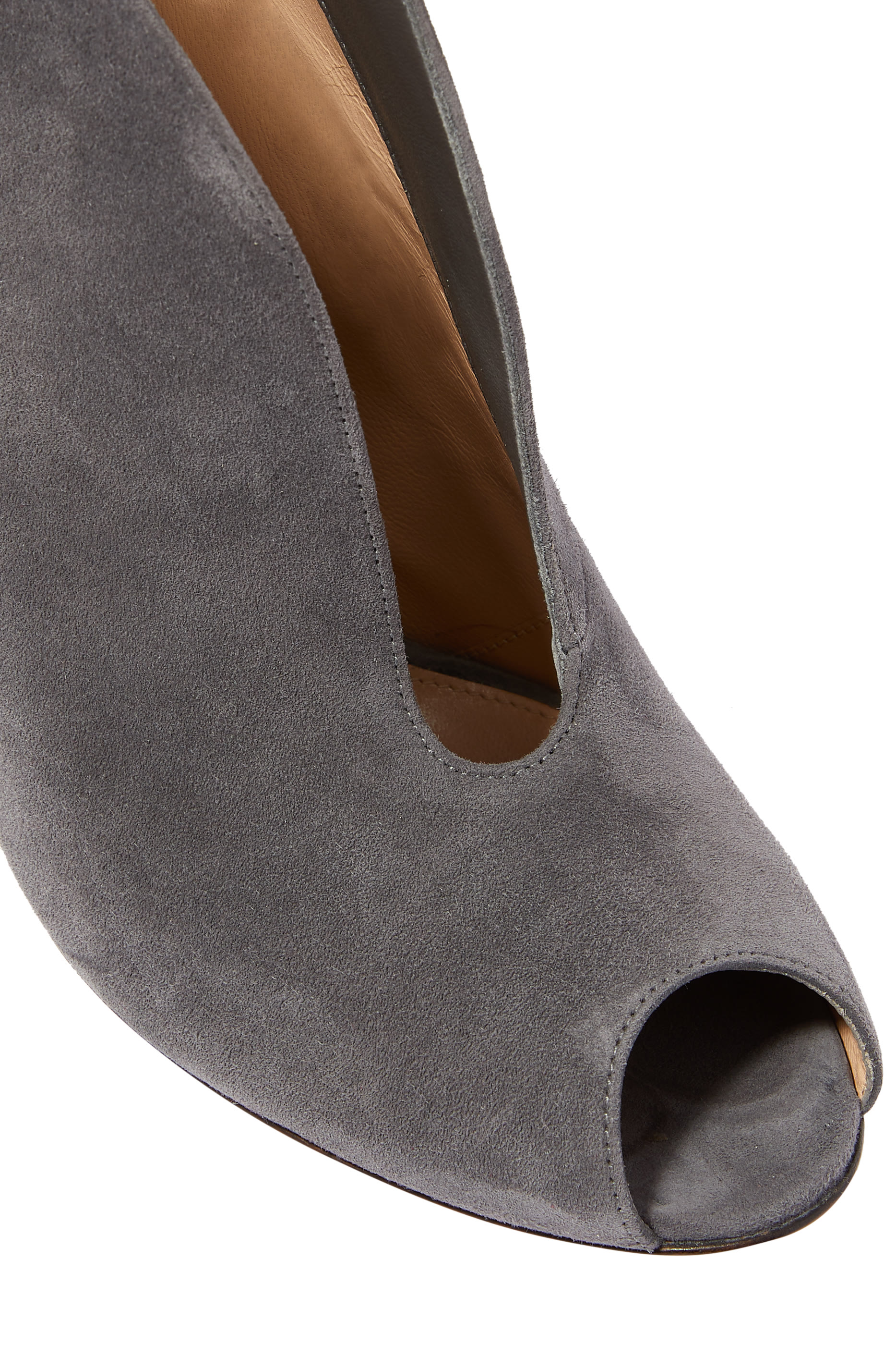 حذاء شمواه فوق الكاحل بمقدمة مقوسة