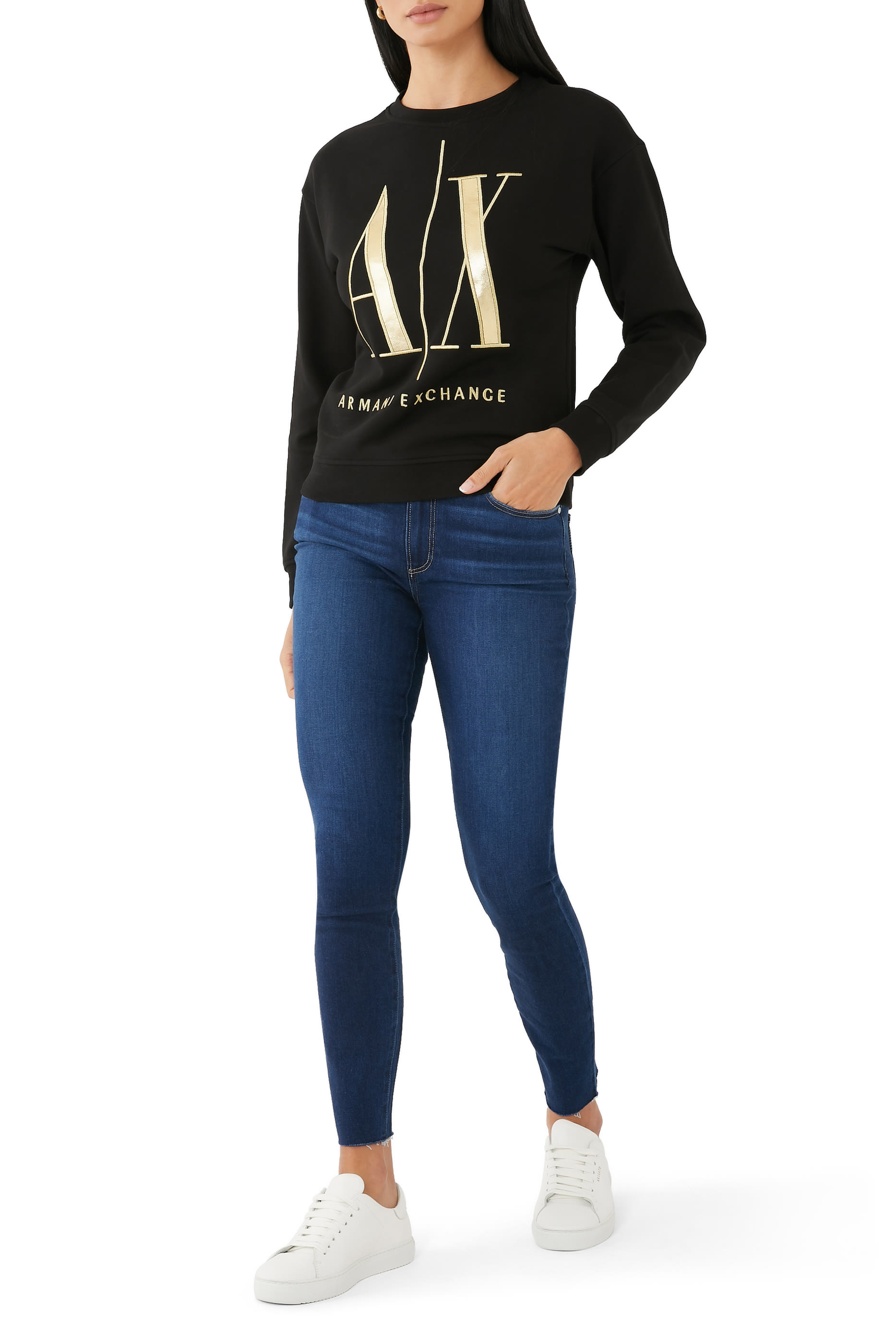 سويت شيرت بشعار الماركة