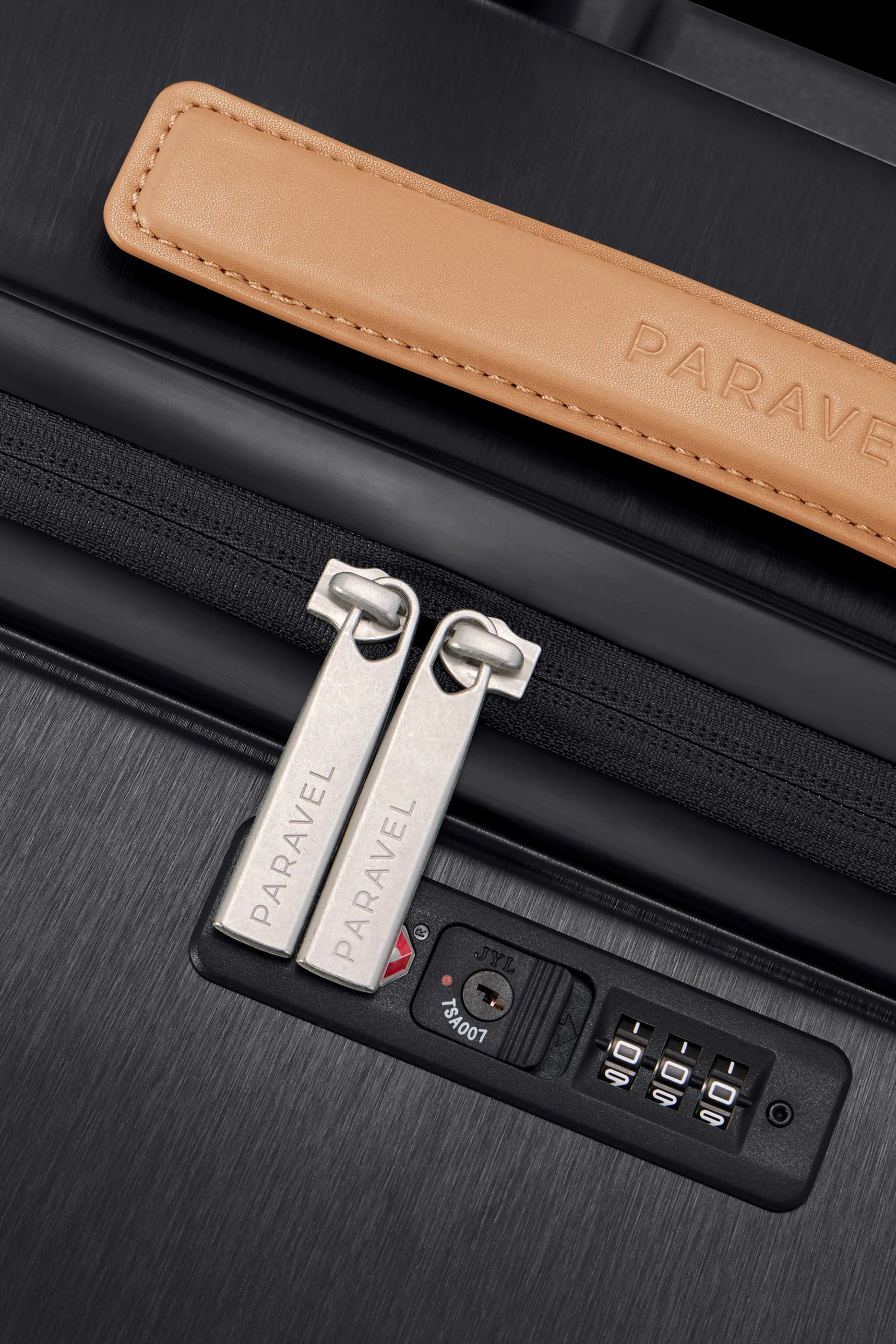 حقيبة سفر أفياتور كبيرة