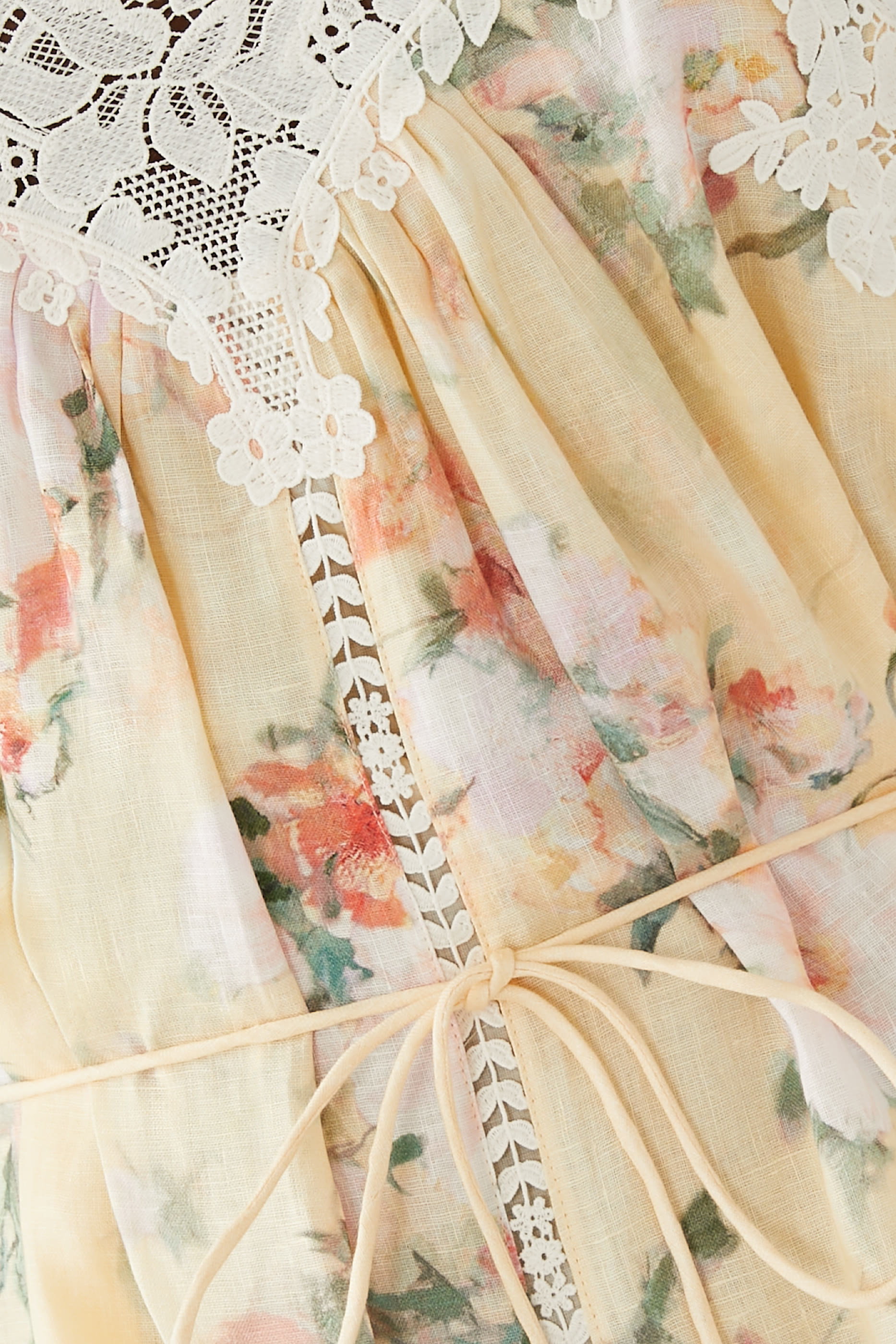 فستان سهل الارتداء إيفرلي بحافة دانتيل