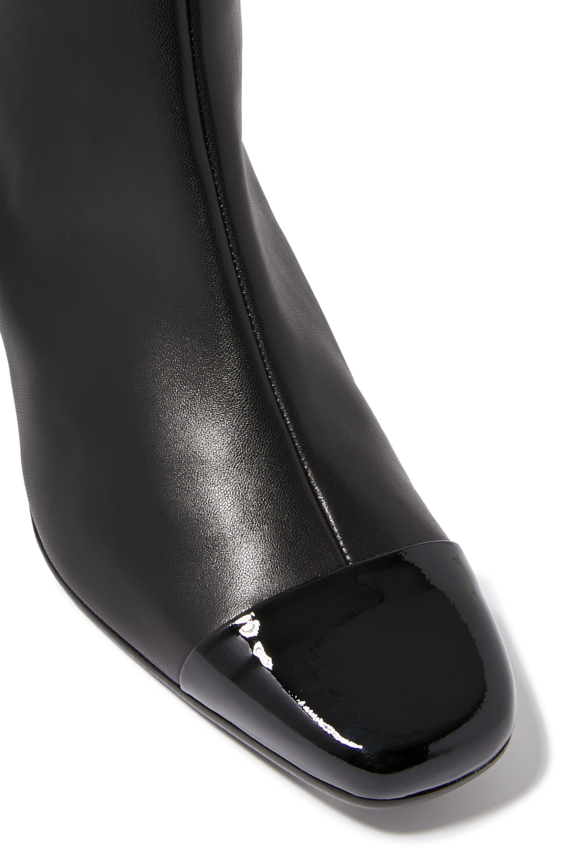 حذاء إستيم 40 بطول كاحل