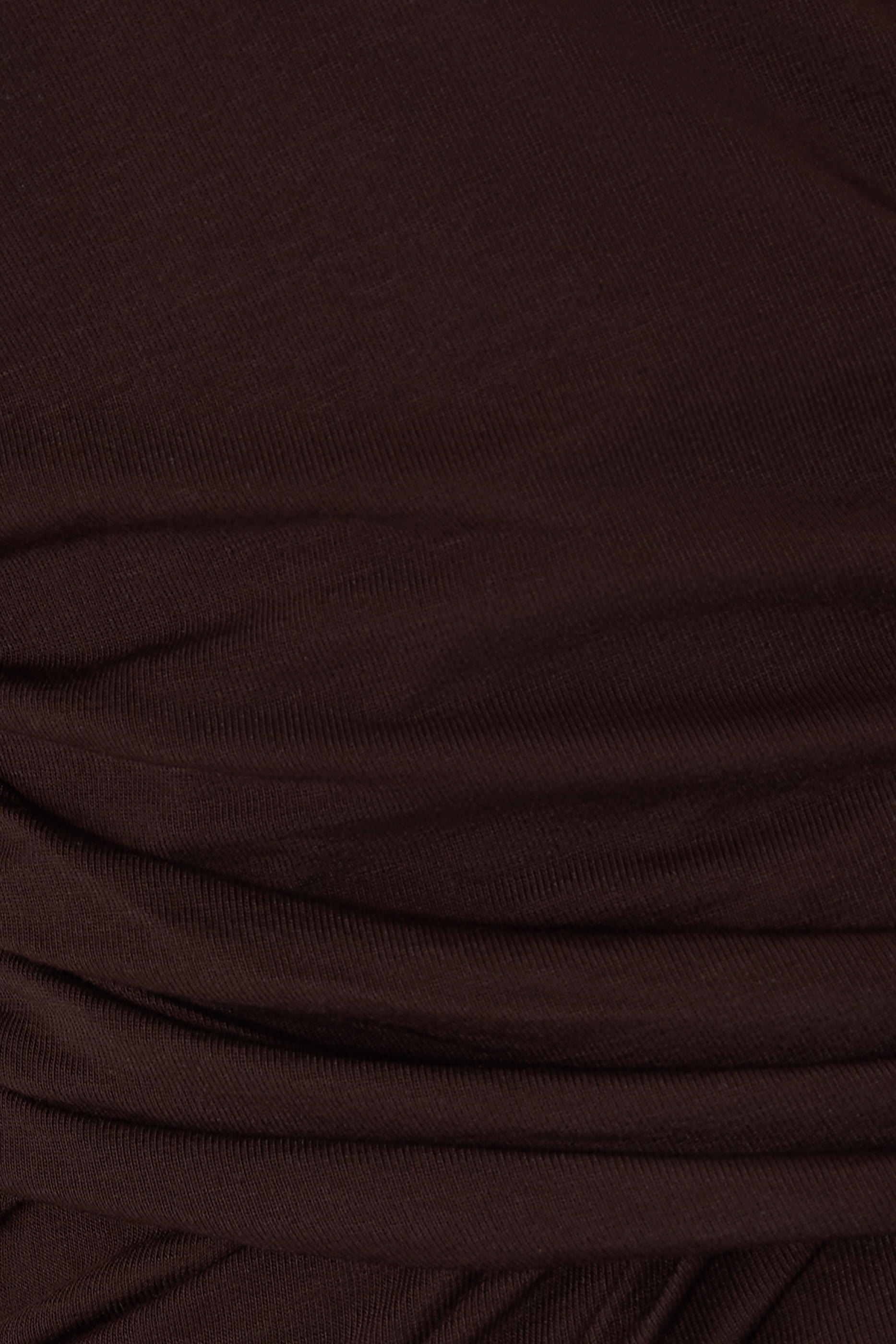 تيشيرت إيف بتفاصيل ملفوفة