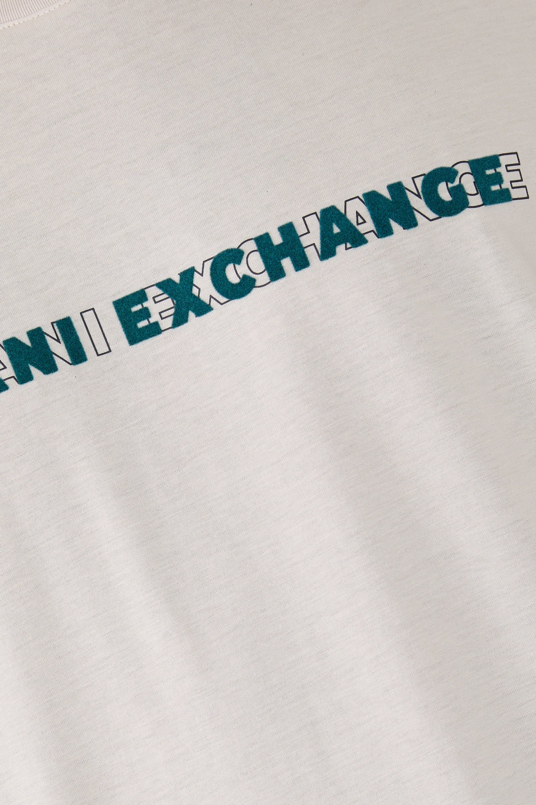 تيشيرت بشعار الماركة