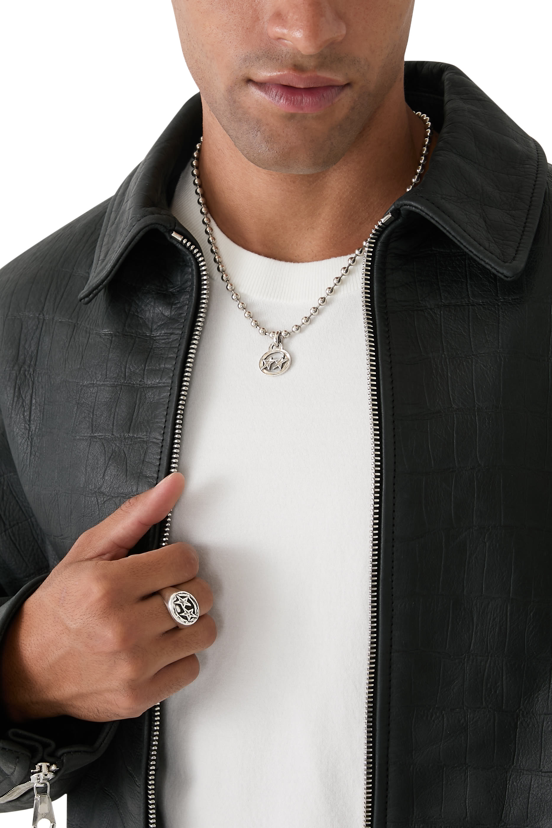 خاتم ايكون بشعار الماركة