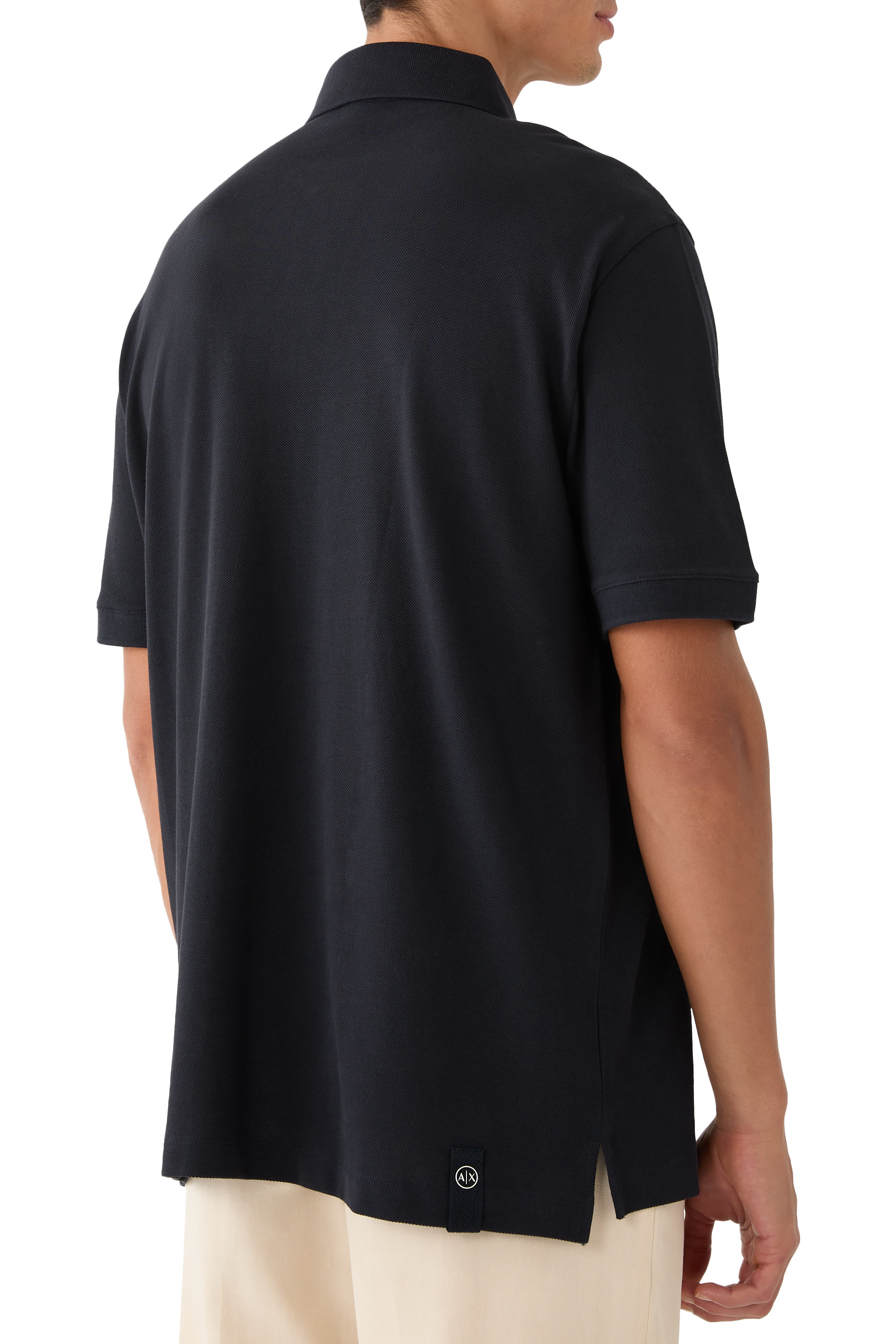 قميص بولو مارينا بجيب جانبي وشعار الماركة 