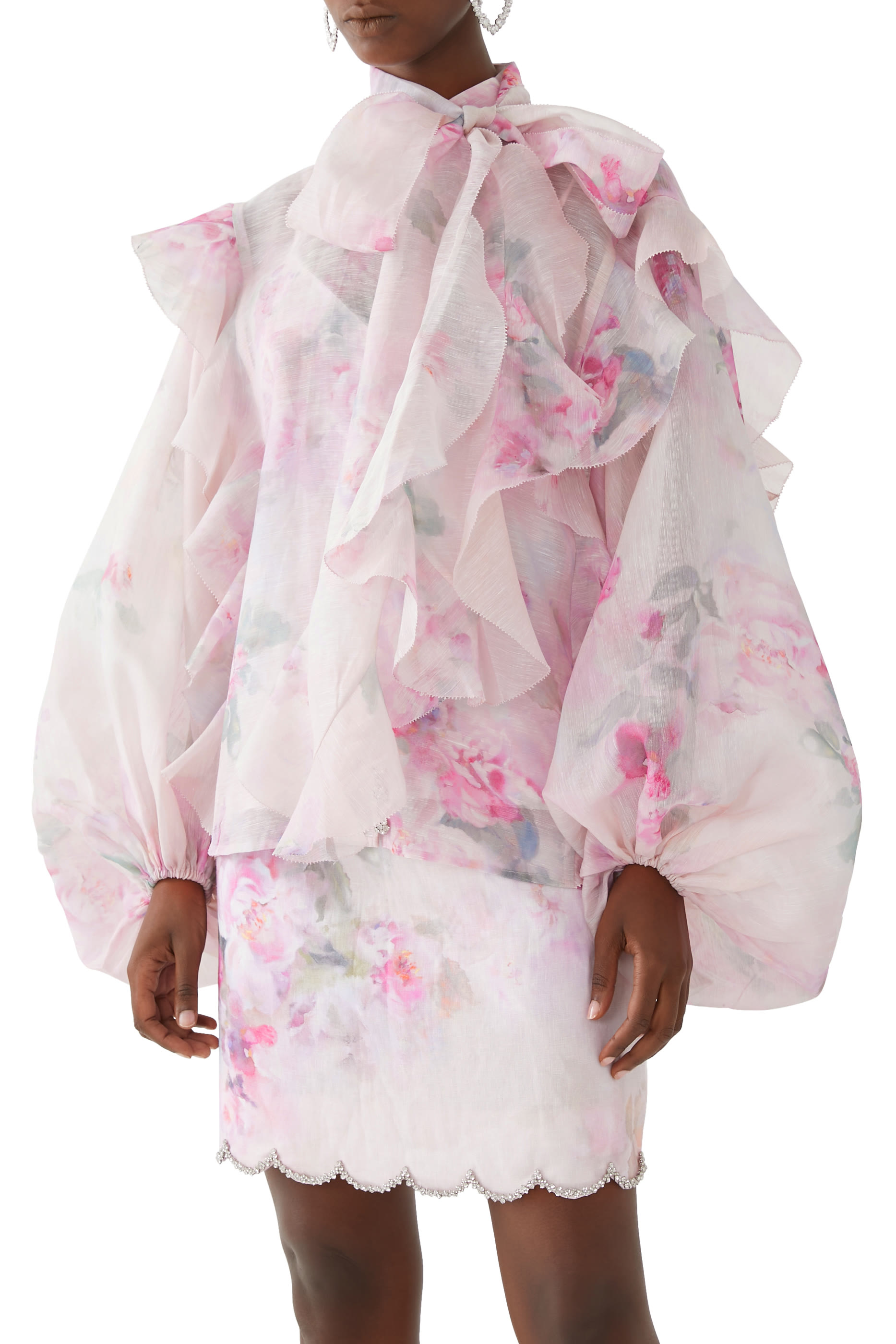 بلوزة كراش بكشكش ورباط على العنق