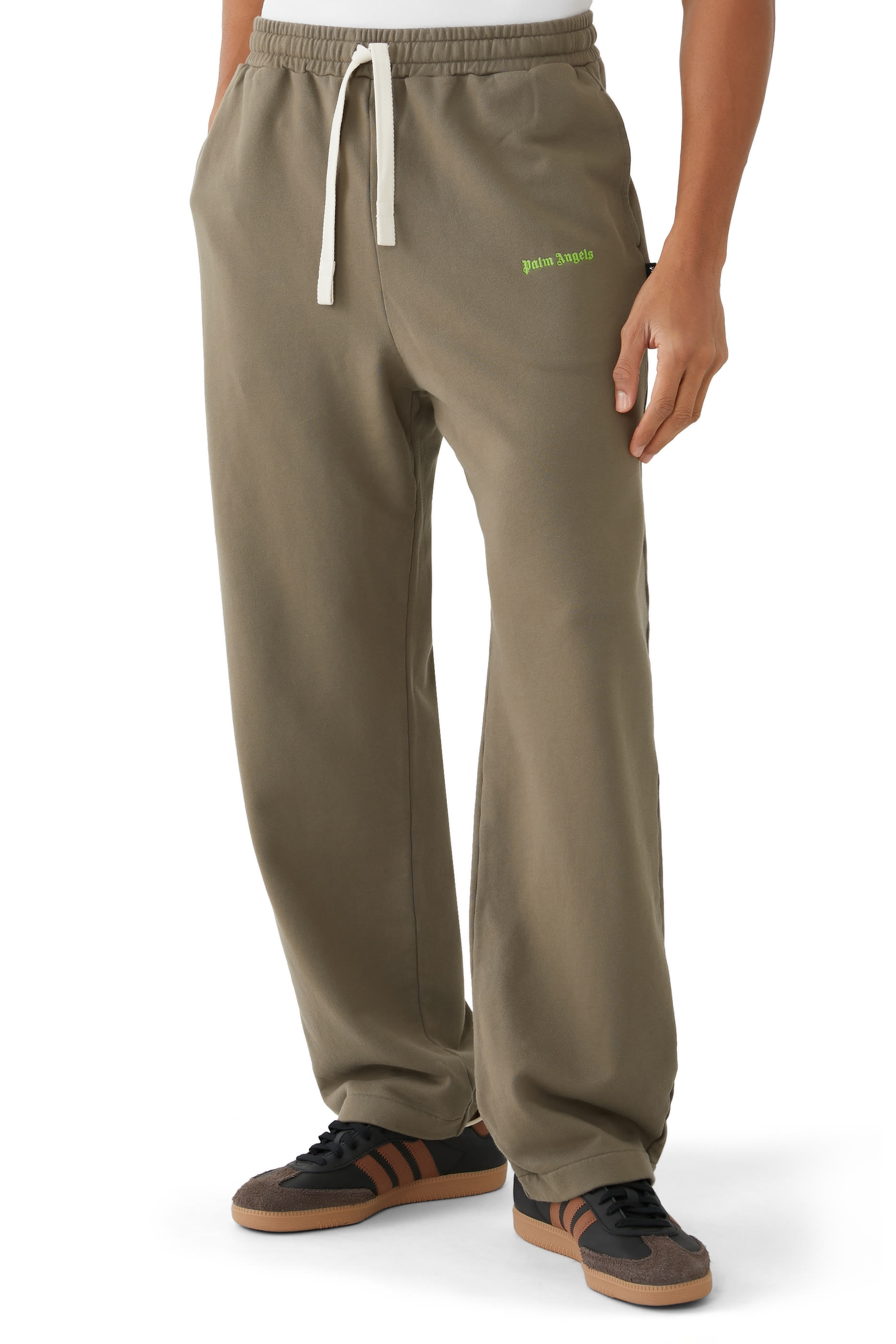 بنطال رياضي بشعار الماركة كلاسيكي