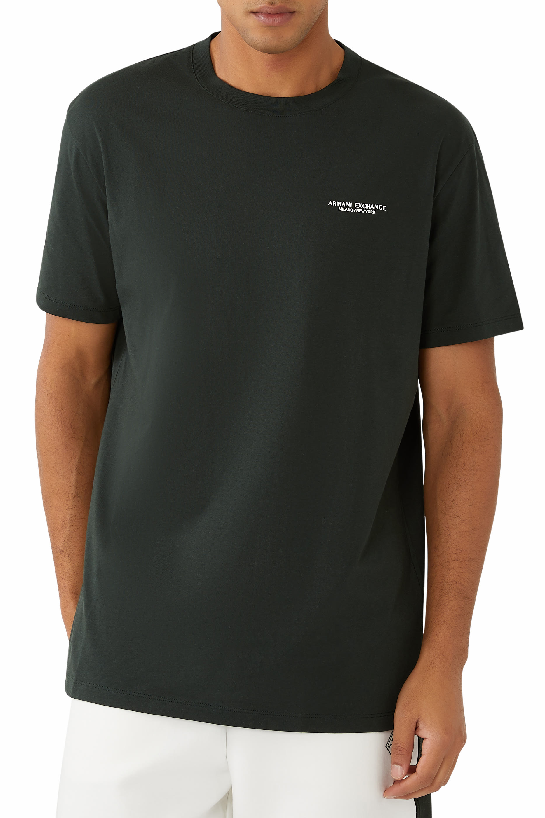 تيشيرت بشعار الماركة