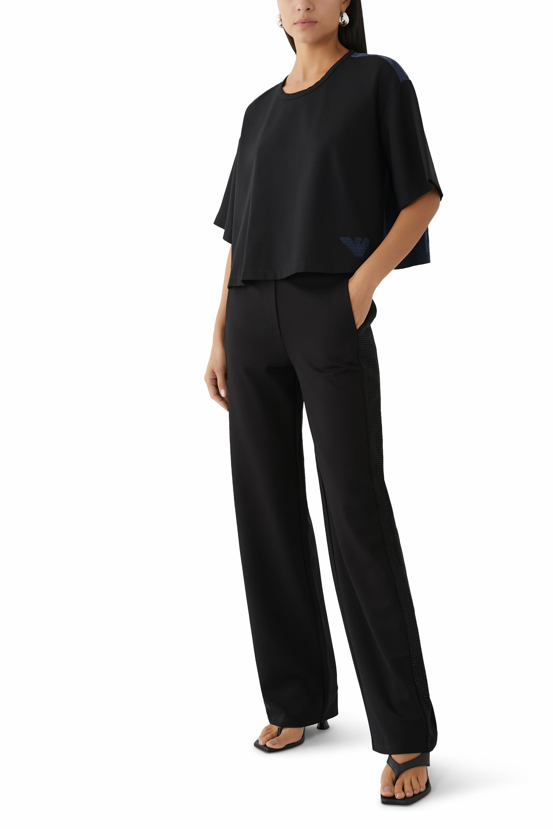 تيشيرت بأكمام قصيرة بشعار الماركة