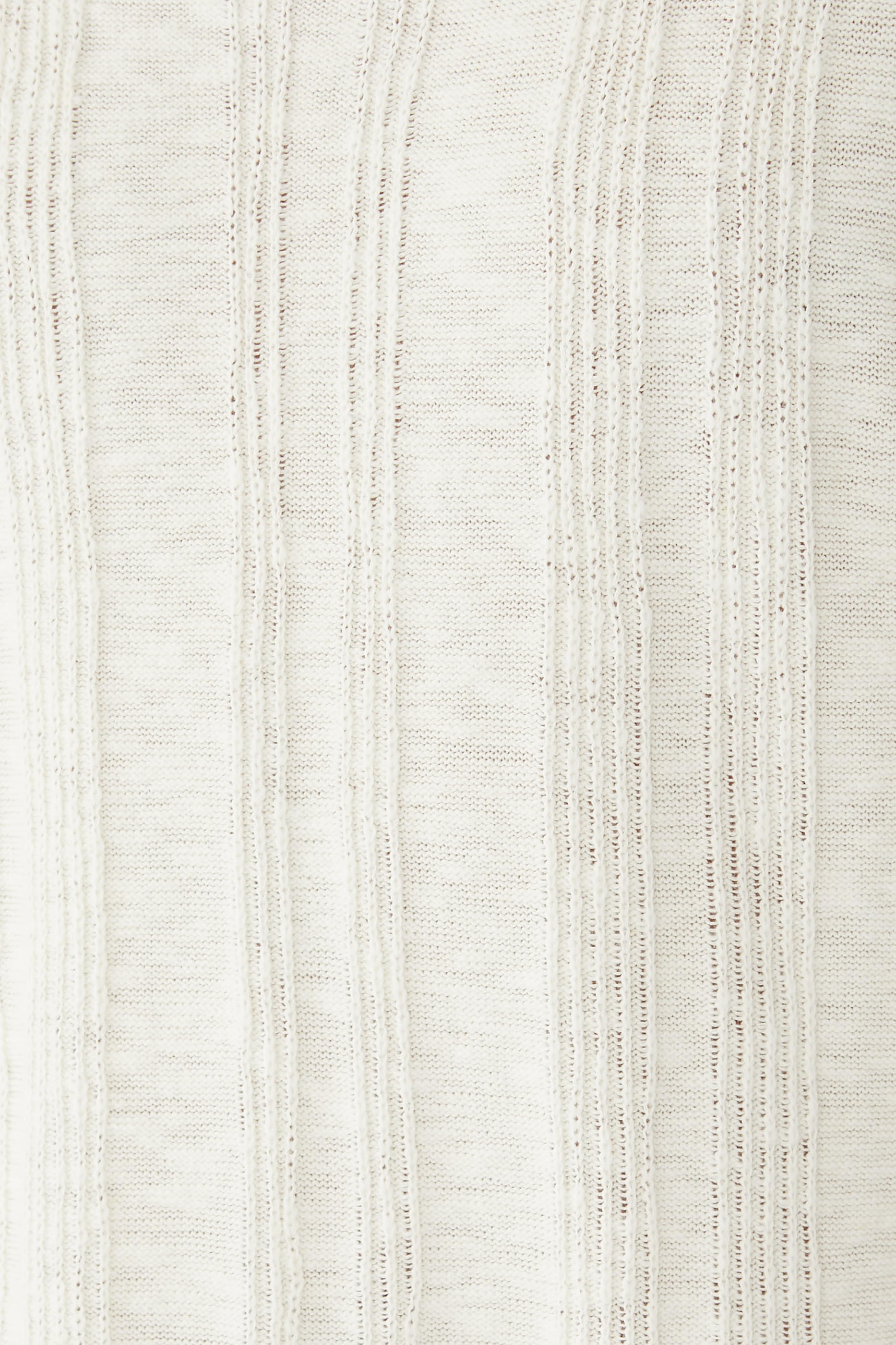 بلوزة بلا أكمام نسيج بارز الملمس